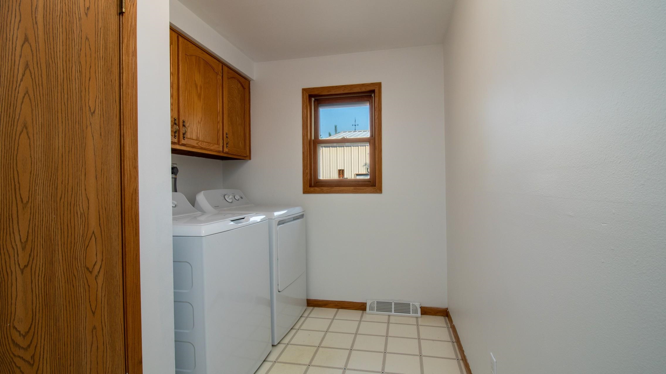 970 River Road Property Photo 12