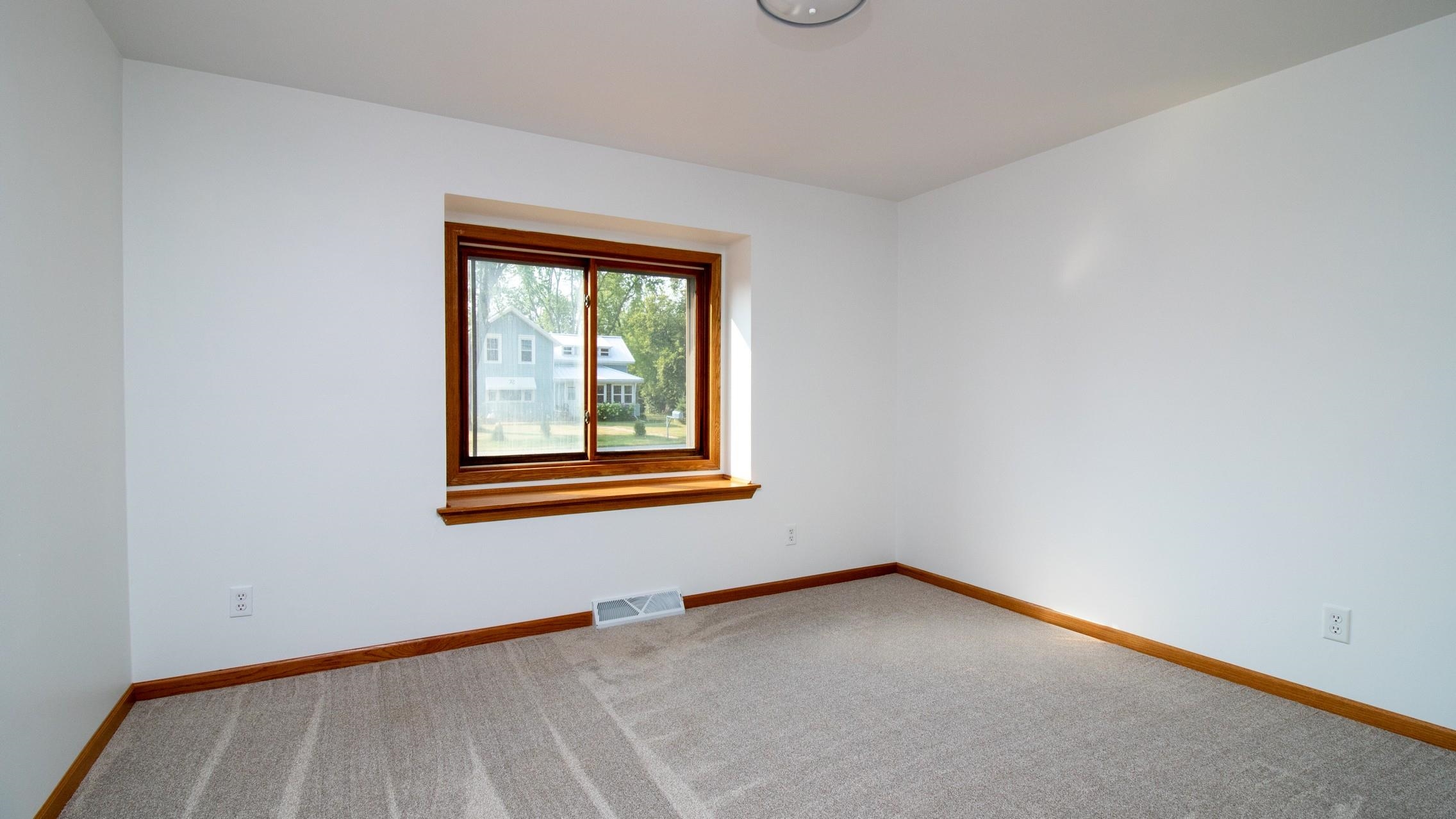 970 River Road Property Photo 14
