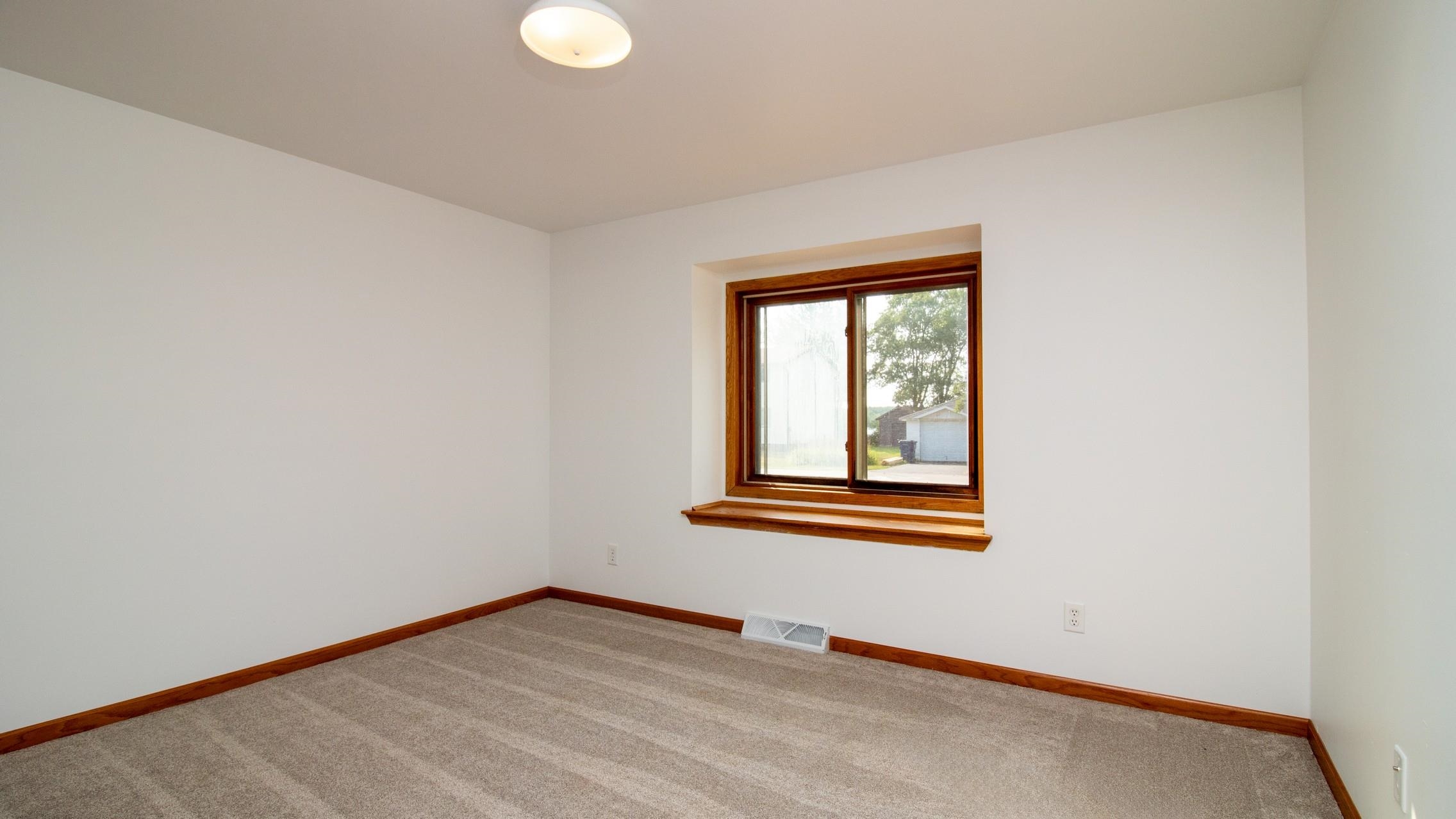 970 River Road Property Photo 17