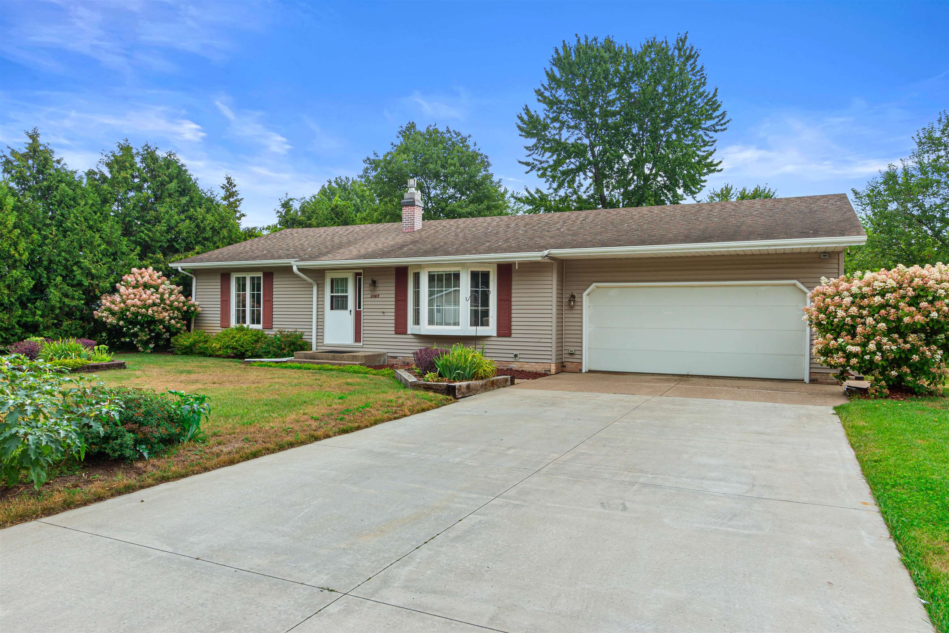 3307 Lindbergh Avenue Property Photo 1
