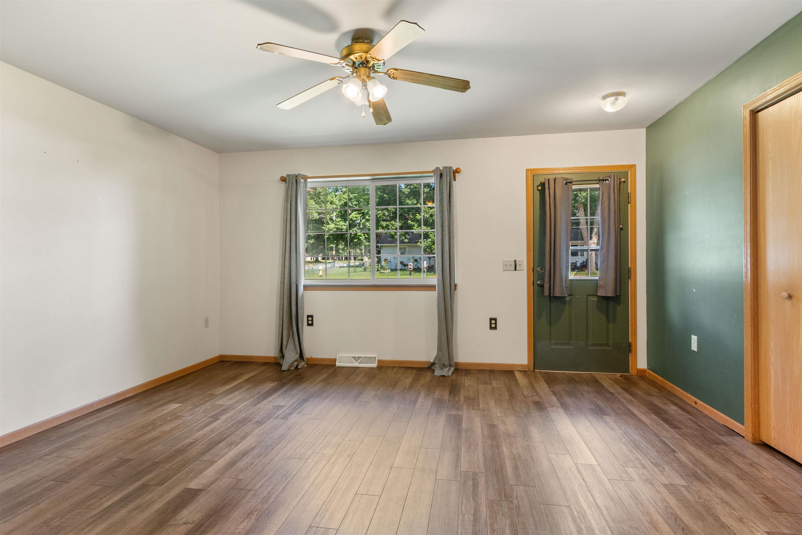 1001 Williams Street Property Photo 4