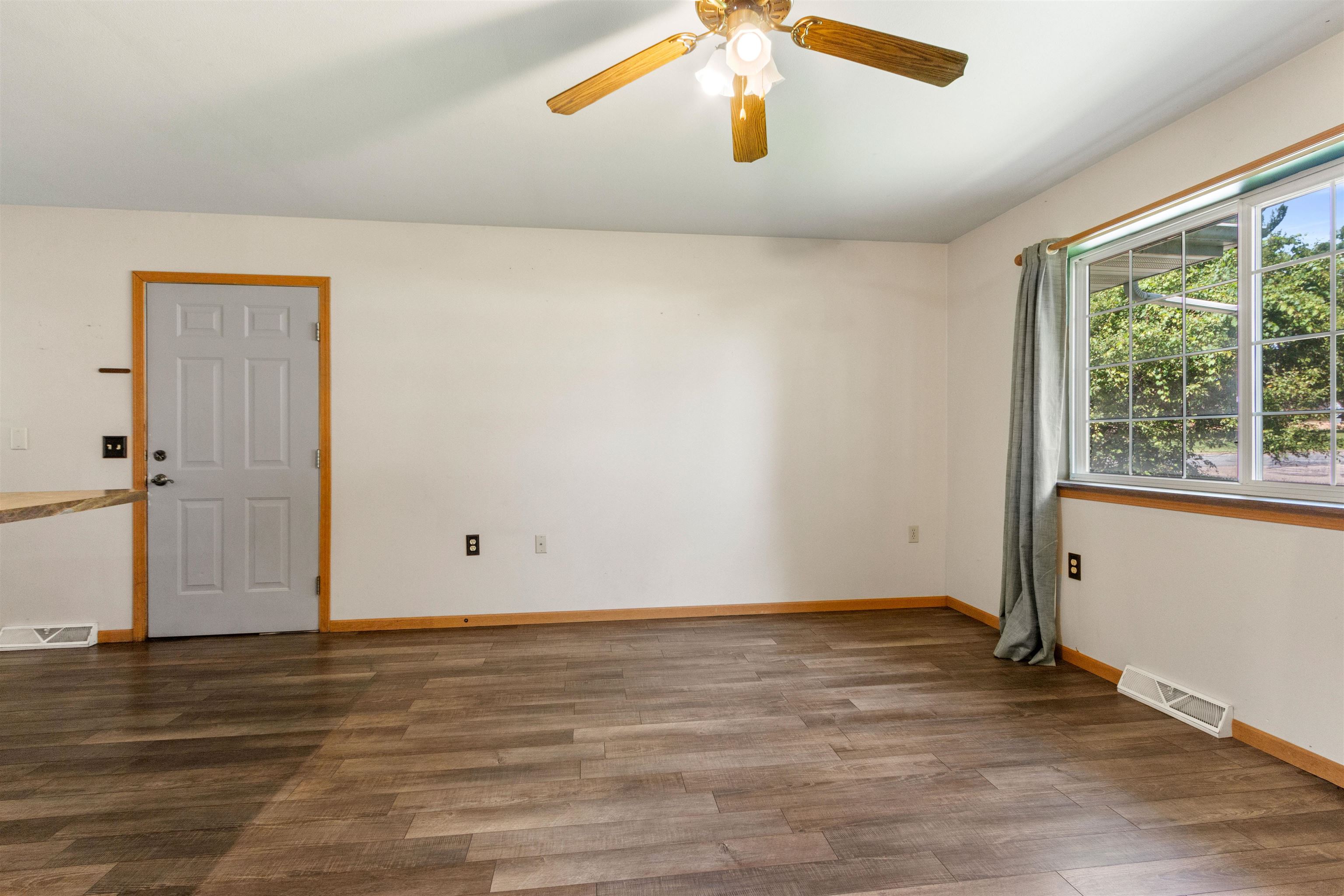 1001 Williams Street Property Photo 5