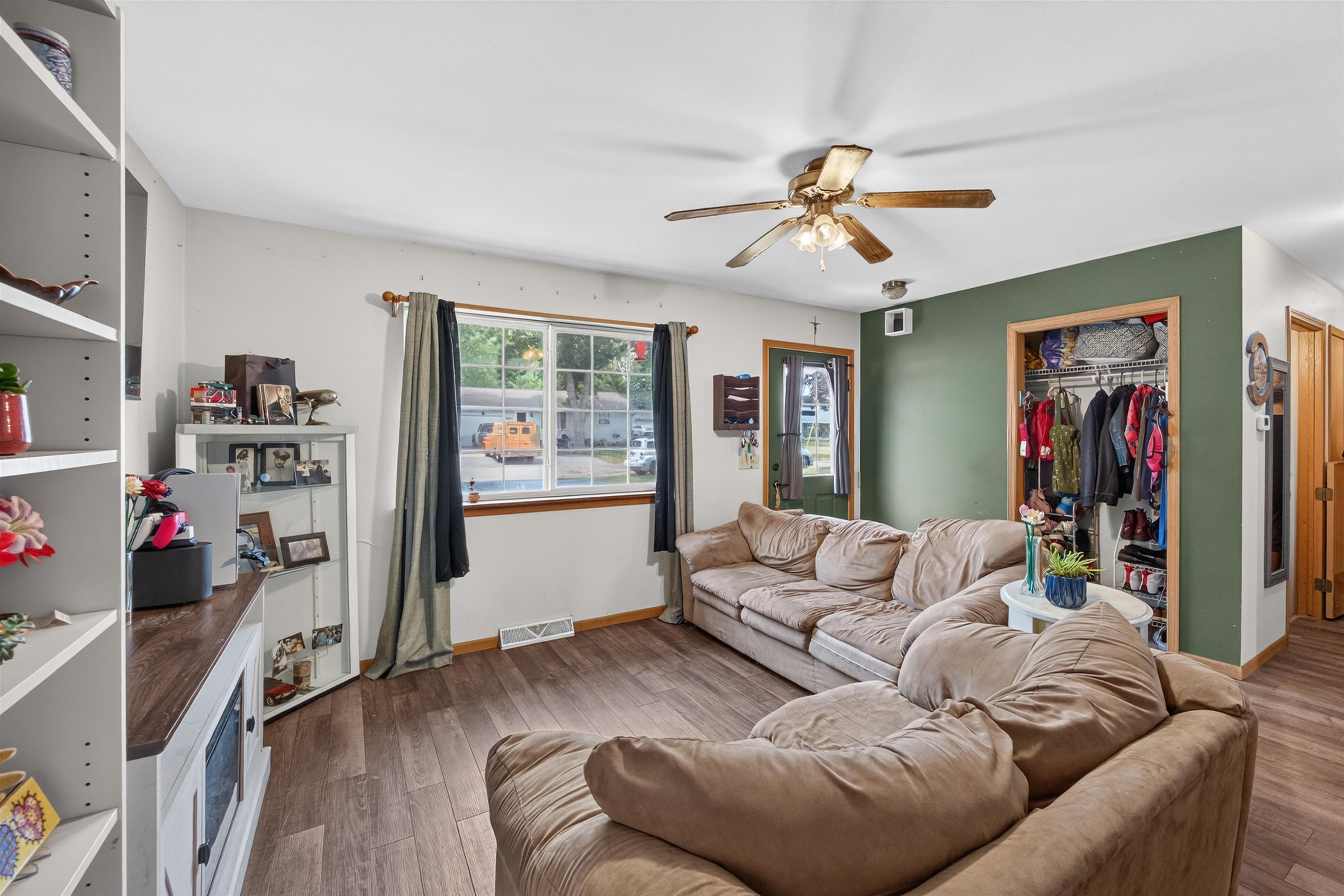 1001 Williams Street Property Photo 6