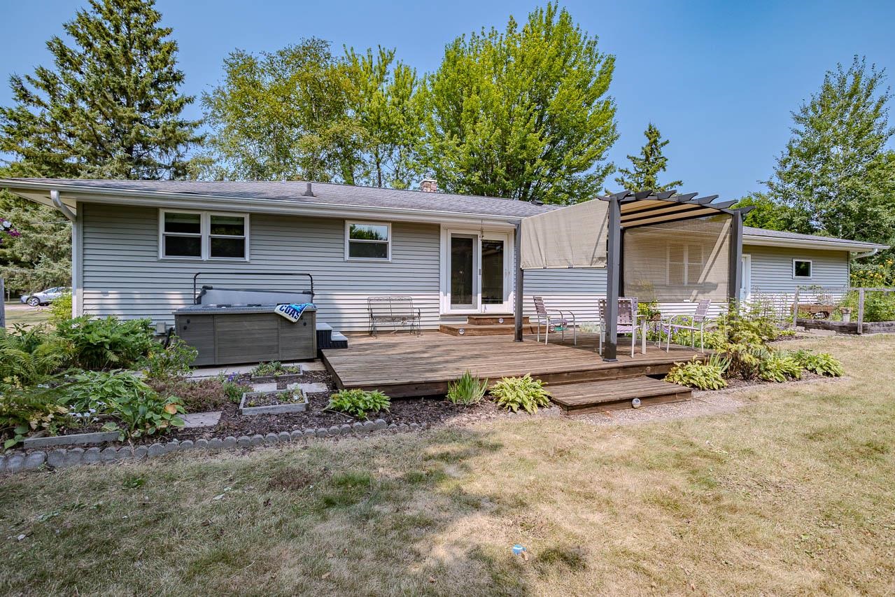 7611 Callon Avenue Property Photo 8