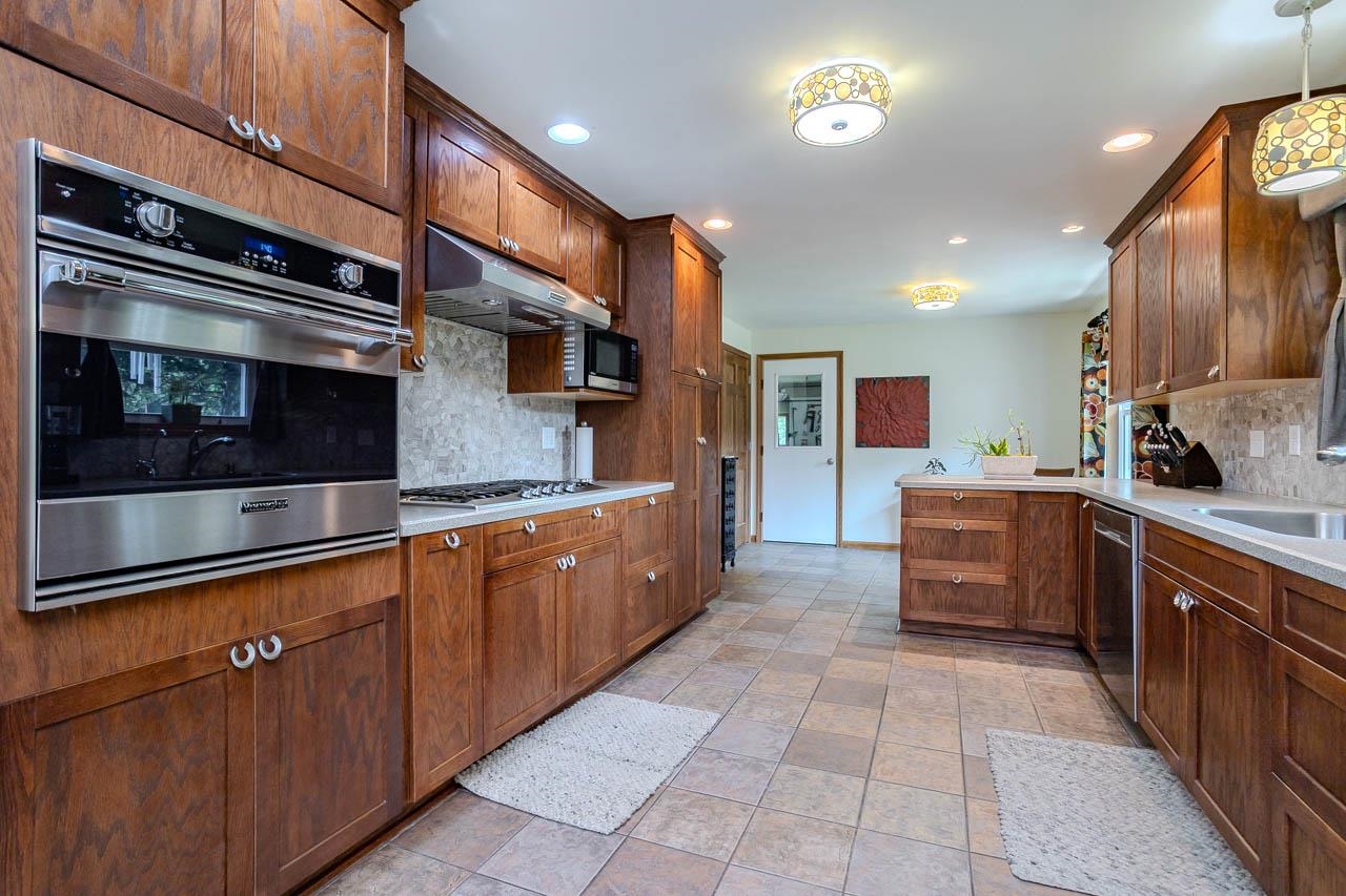 7611 Callon Avenue Property Photo 17