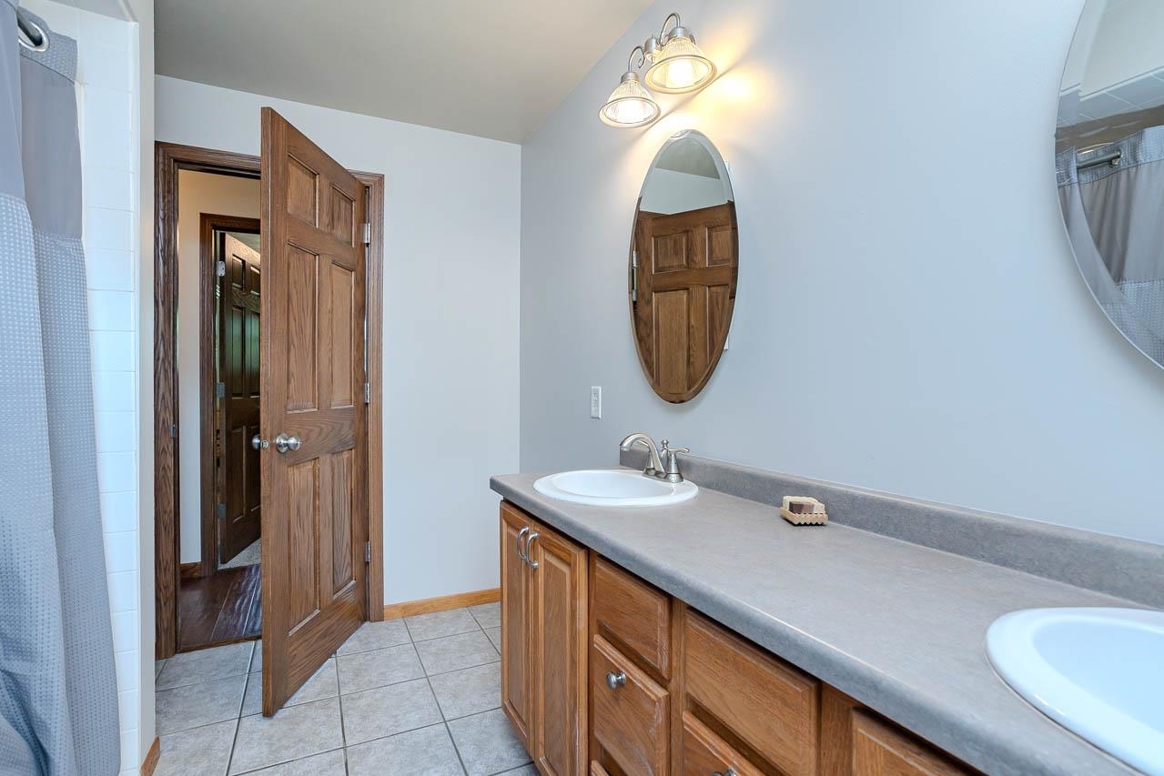 7611 Callon Avenue Property Photo 25