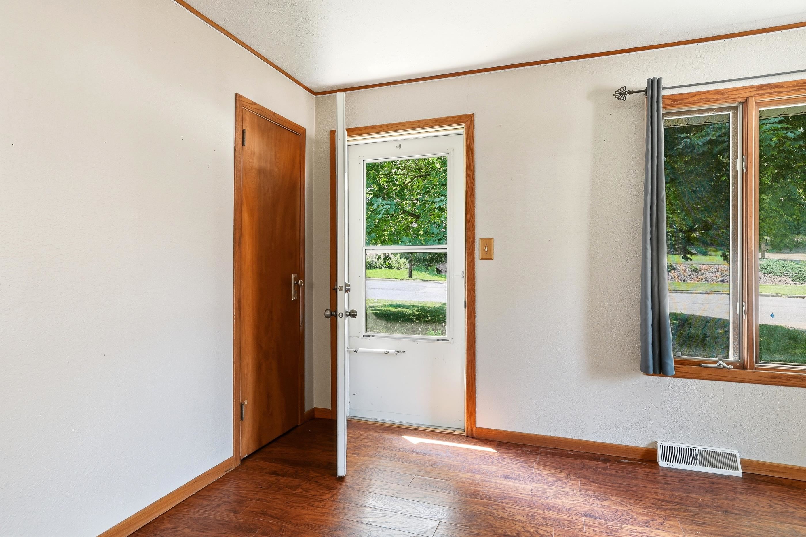 1108 Brown Street Property Photo 6