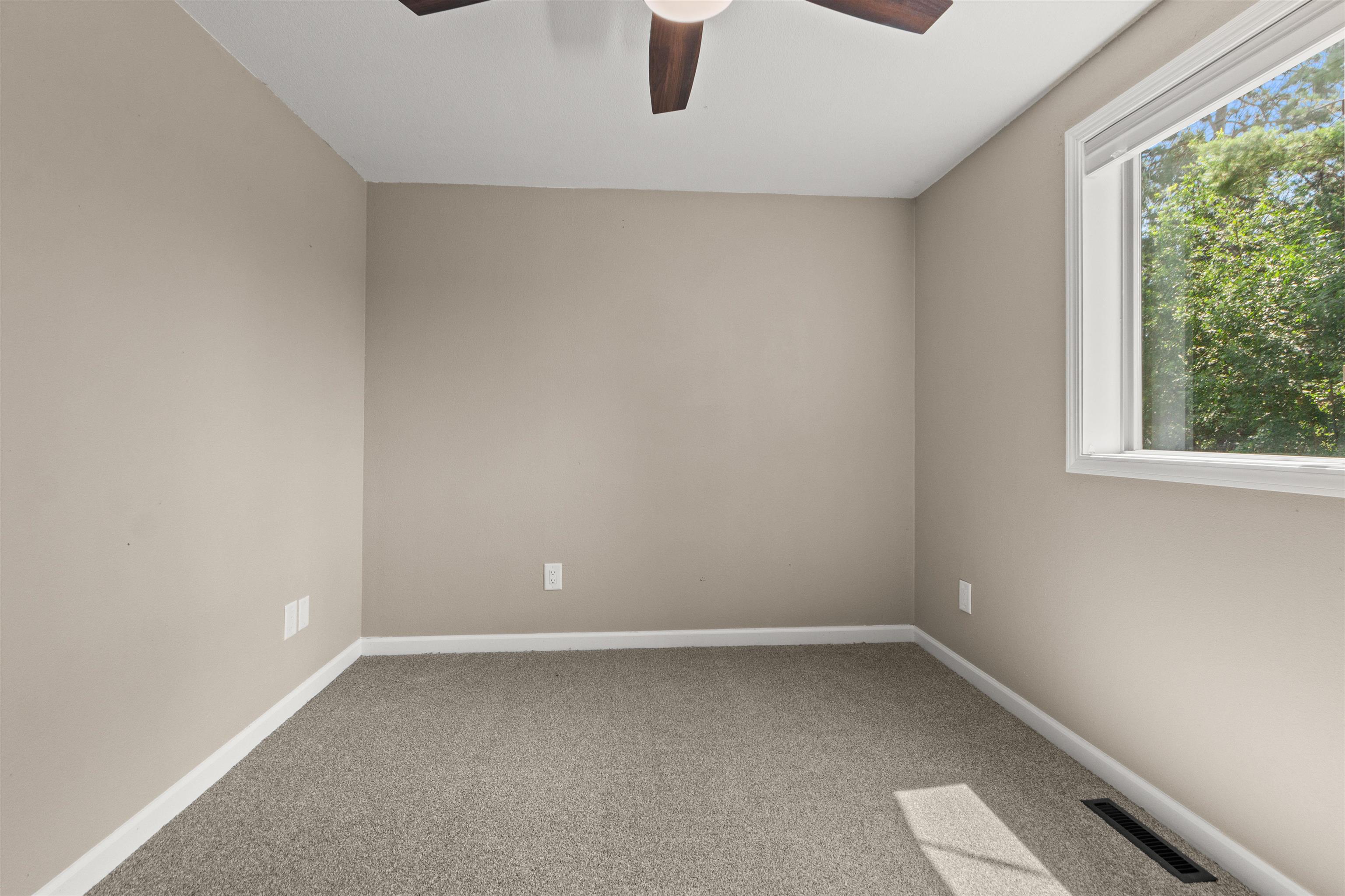 1703 State Highway 13/34 Property Photo 16