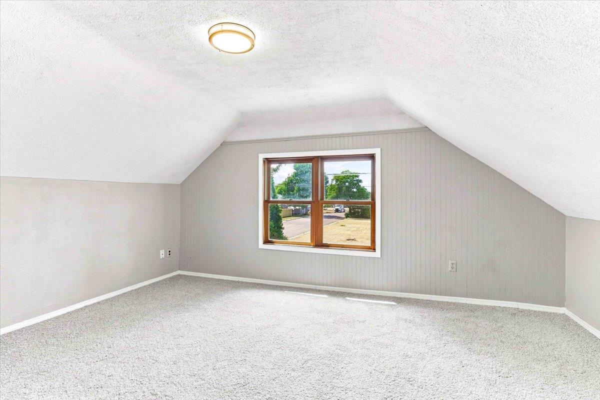 1641 S 6th Street Property Photo 27