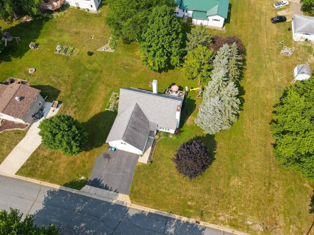 1001 Chestnut Street Property Photo 3