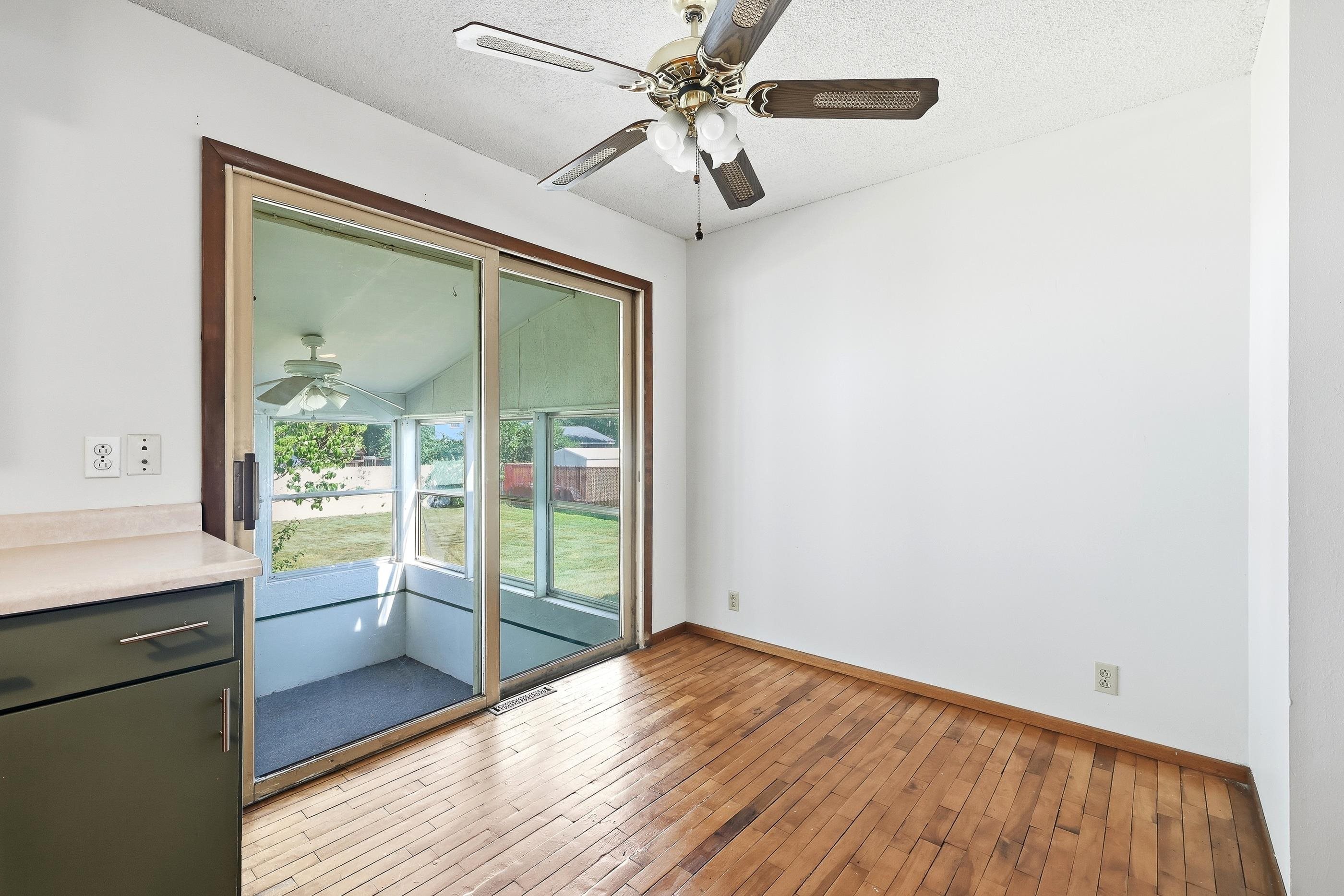 3279 Lindbergh Avenue Property Photo 14