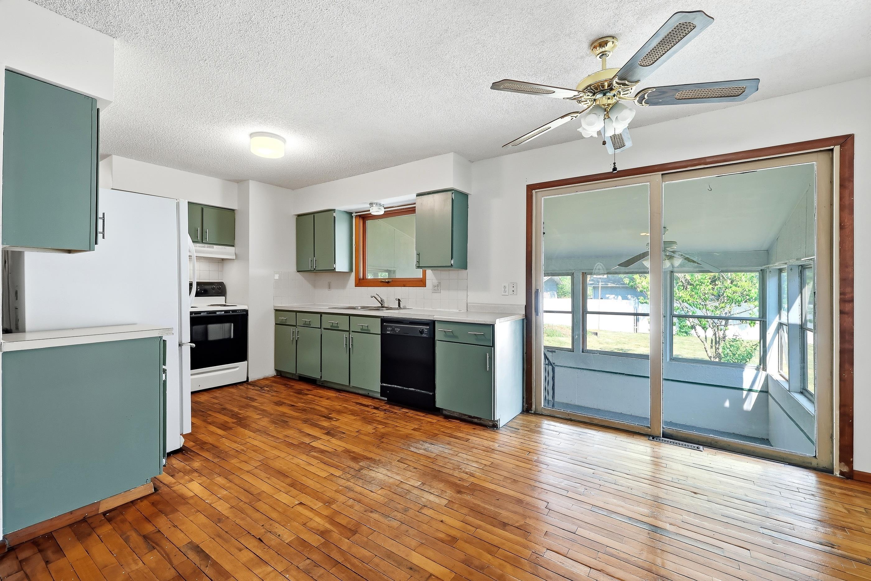 3279 Lindbergh Avenue Property Photo 15