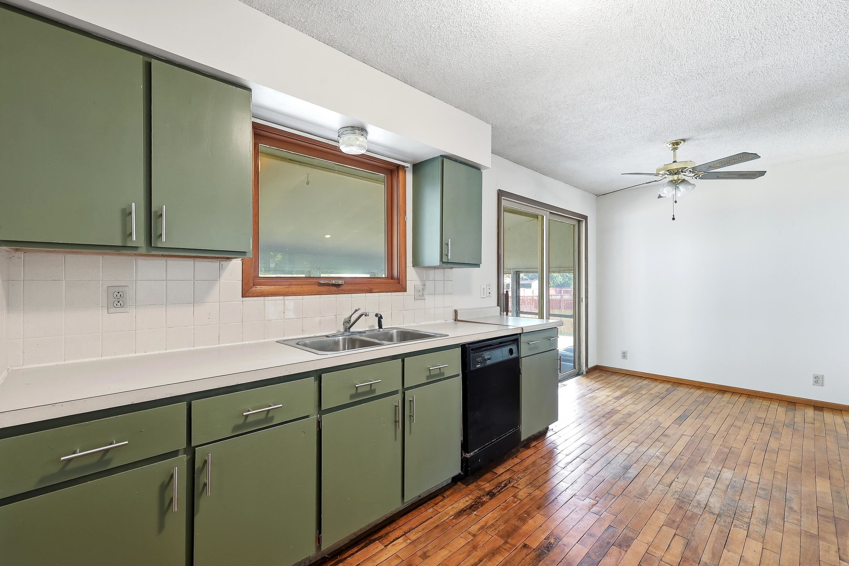 3279 Lindbergh Avenue Property Photo 18