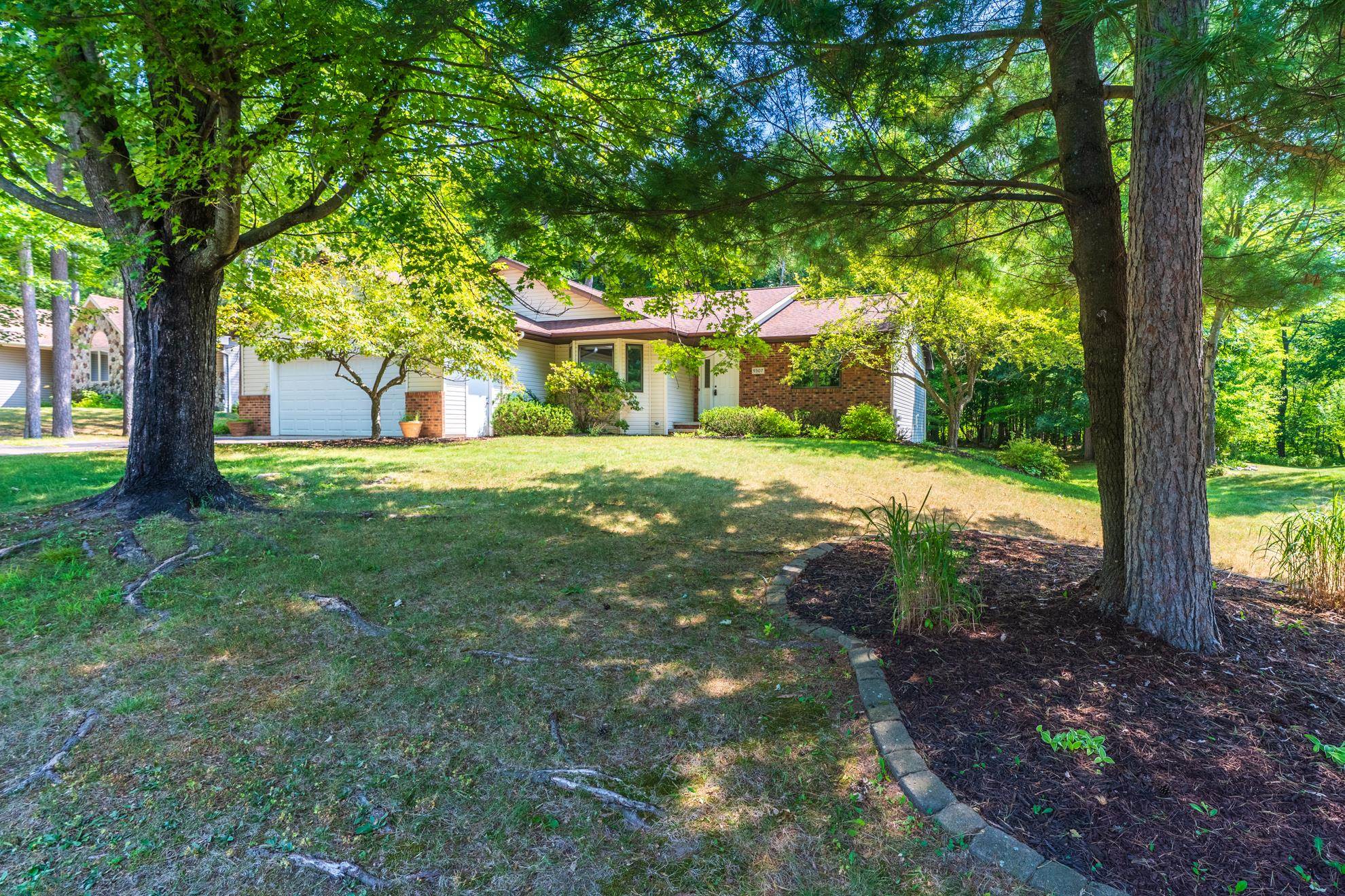 9307 Cedar Park Street Property Photo 4