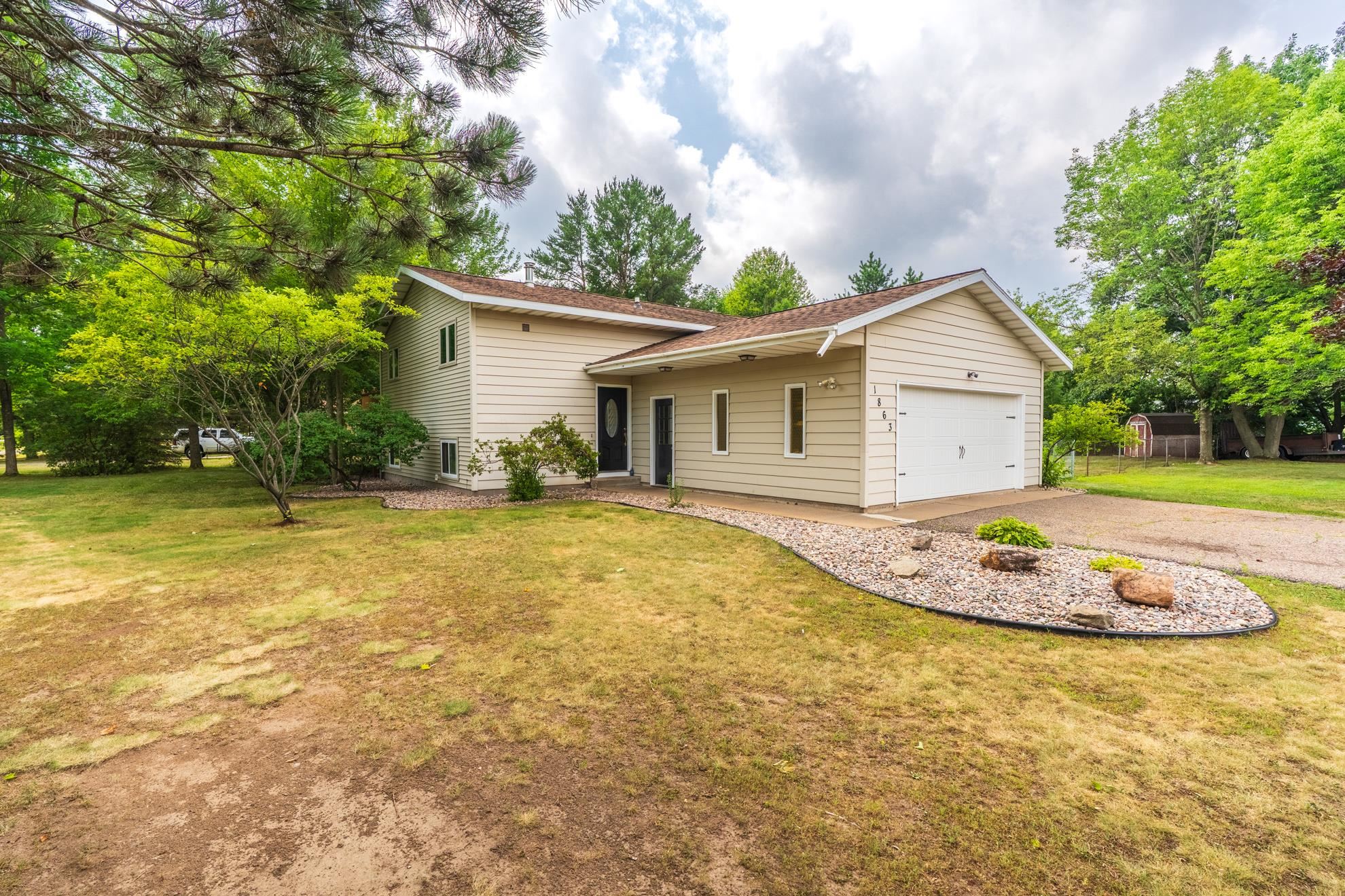 1863 EVA ROAD Property Photo 1
