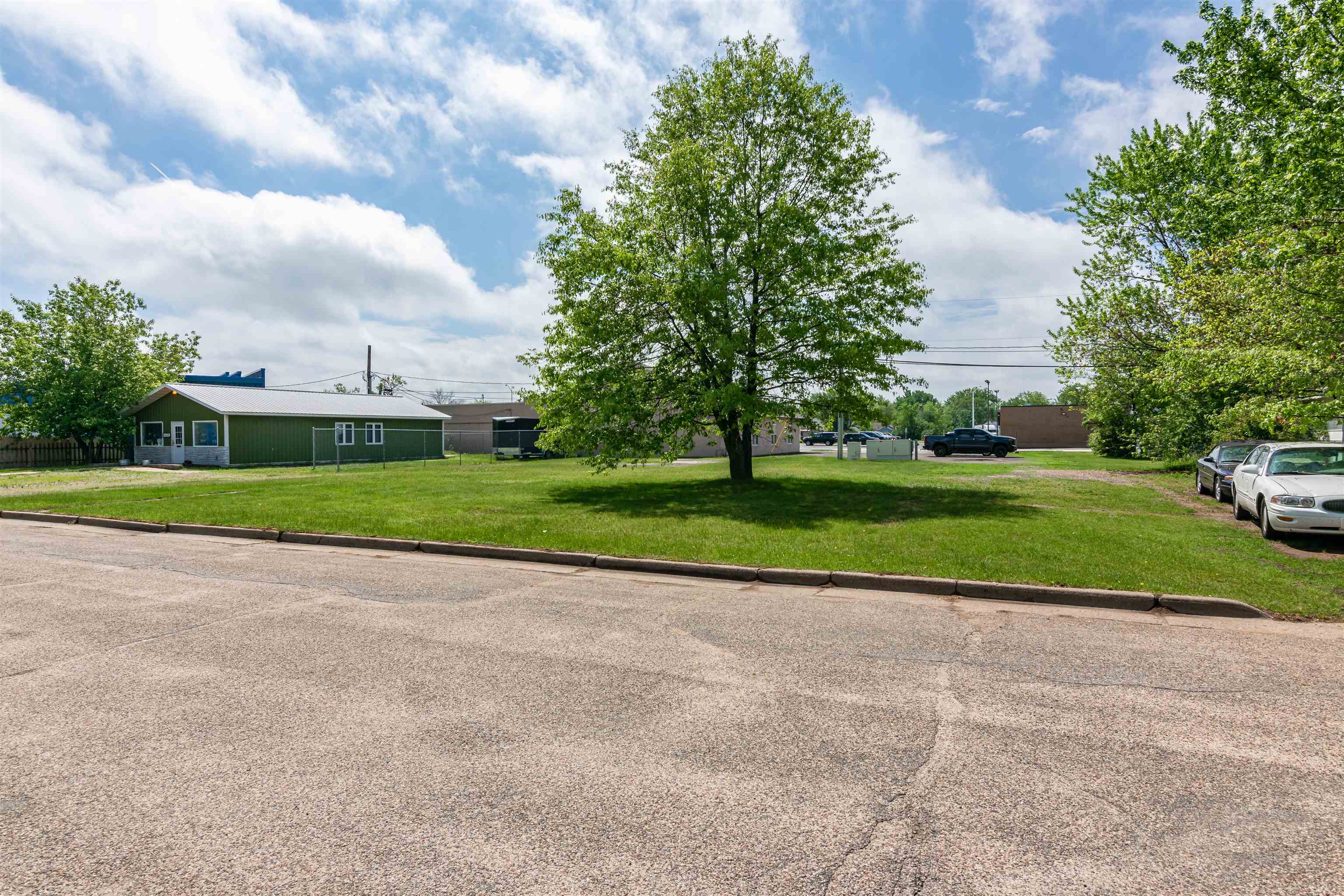 1840 Franklin Street Property Photo 5