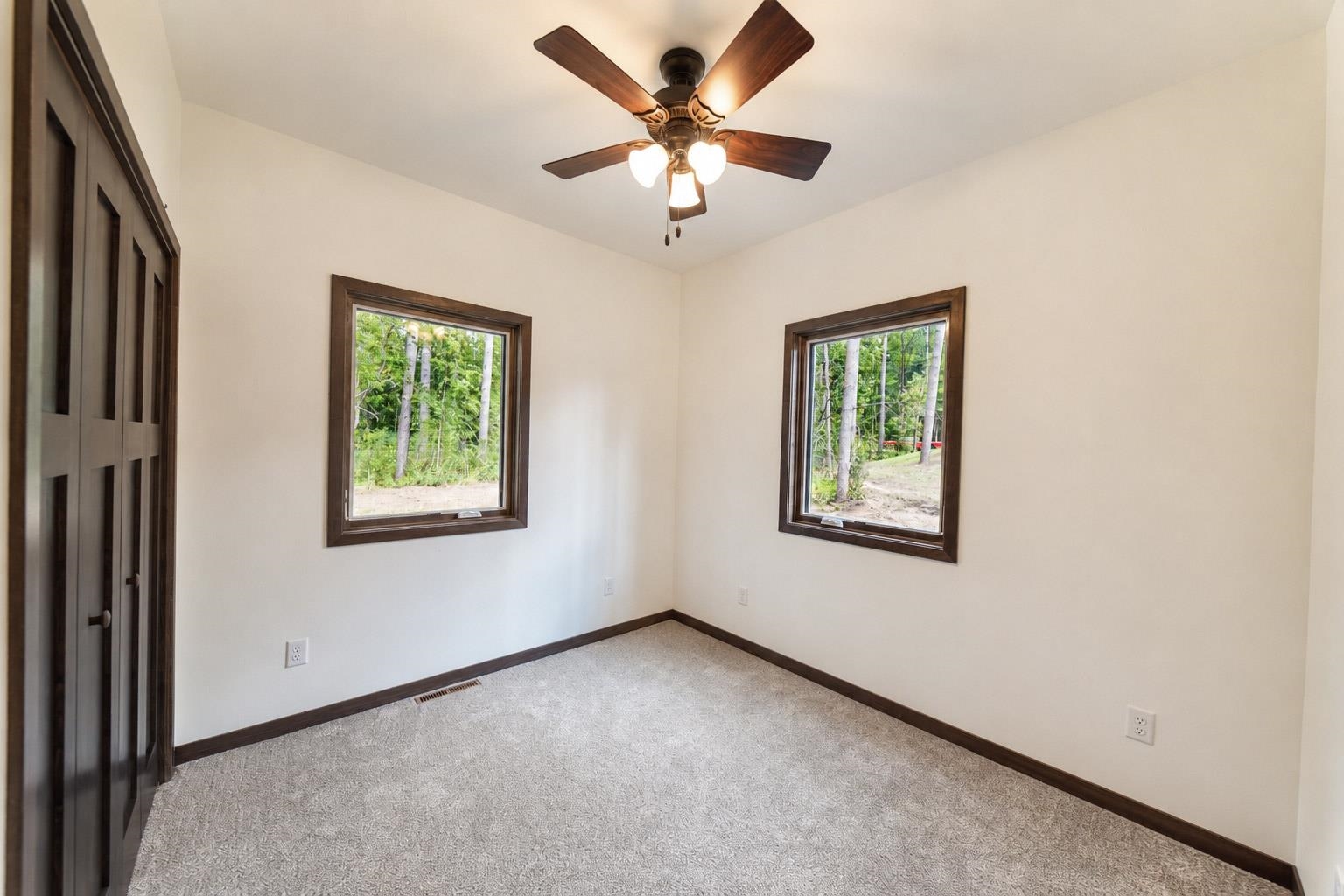 1002 E 10th Street Property Photo 36