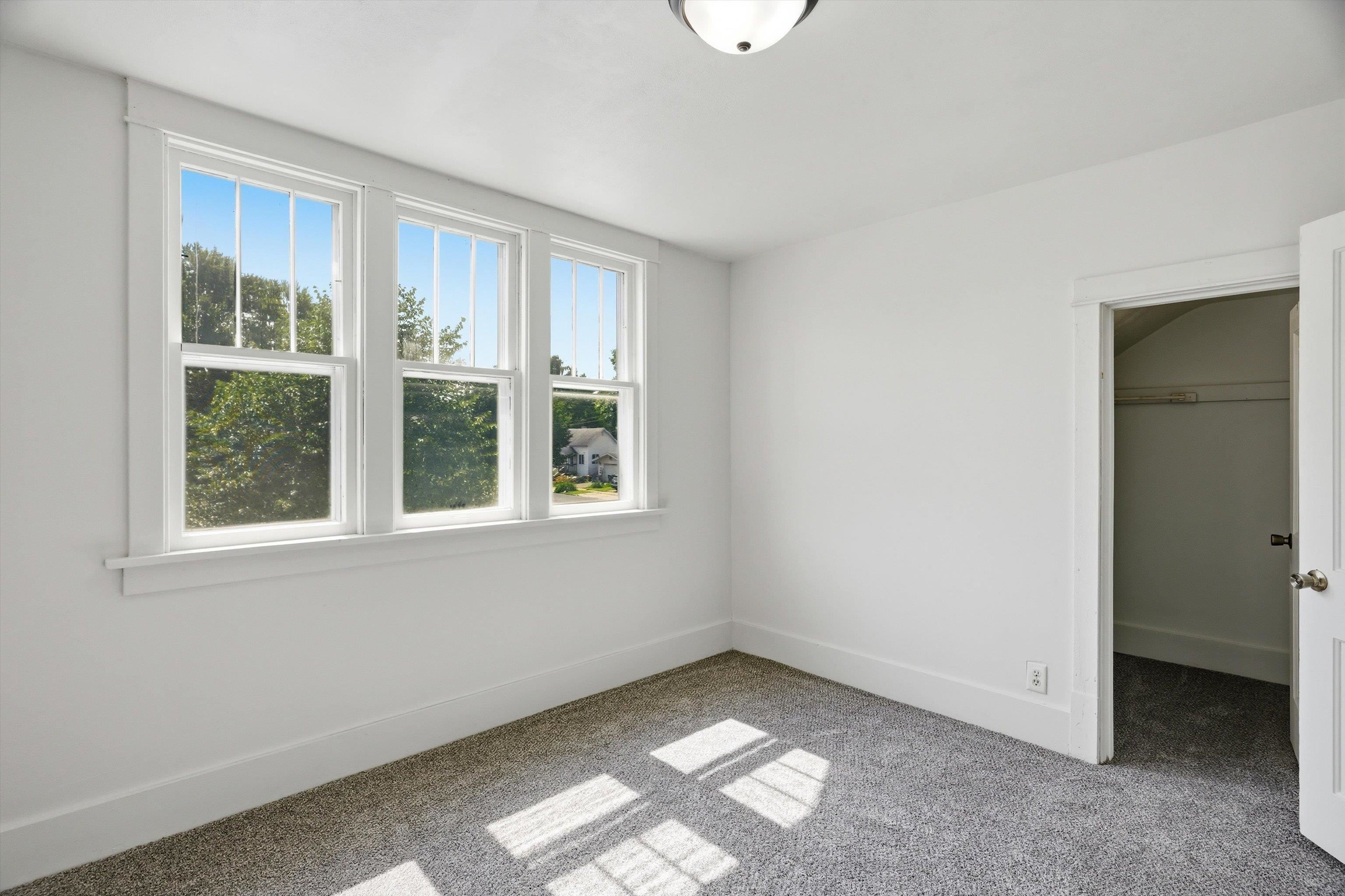 410 S Cedar Avenue Property Photo 26