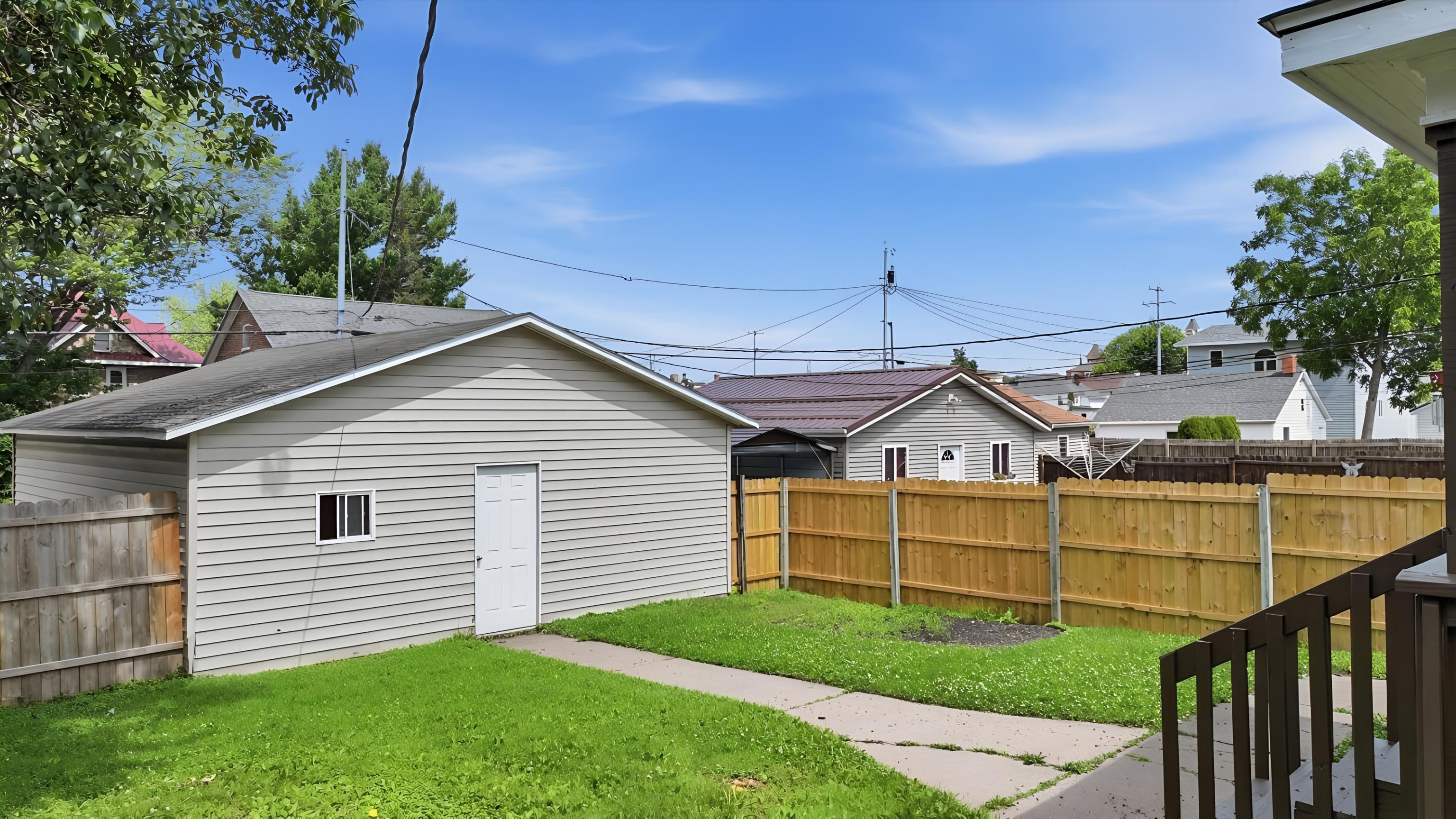 410 S Cedar Avenue Property Photo 34