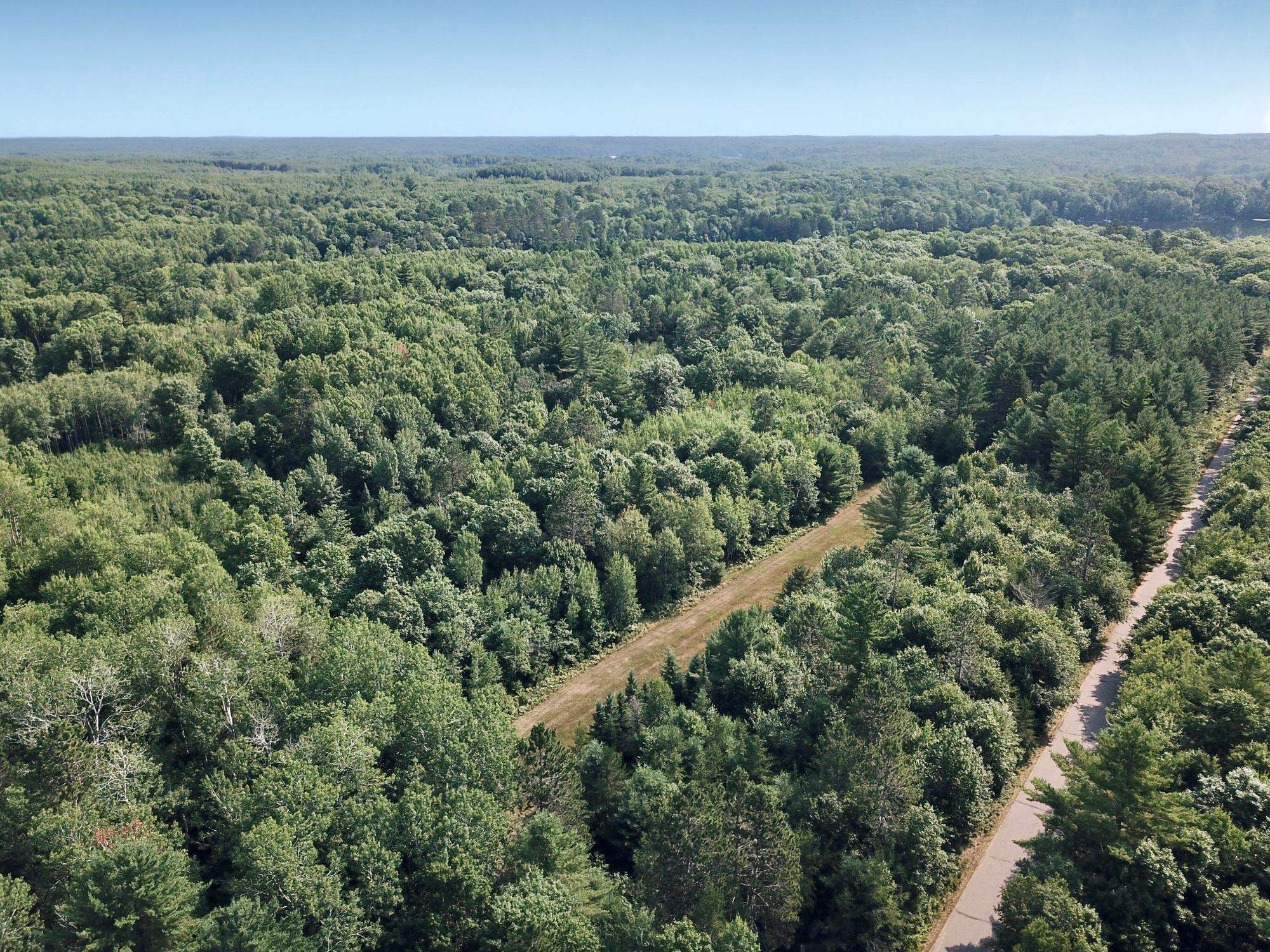 On Oak Ridge Road Property Photo 17