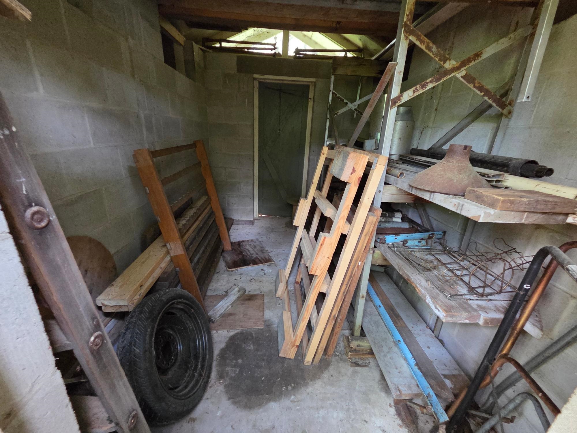 On Oak Ridge Road Property Photo 28