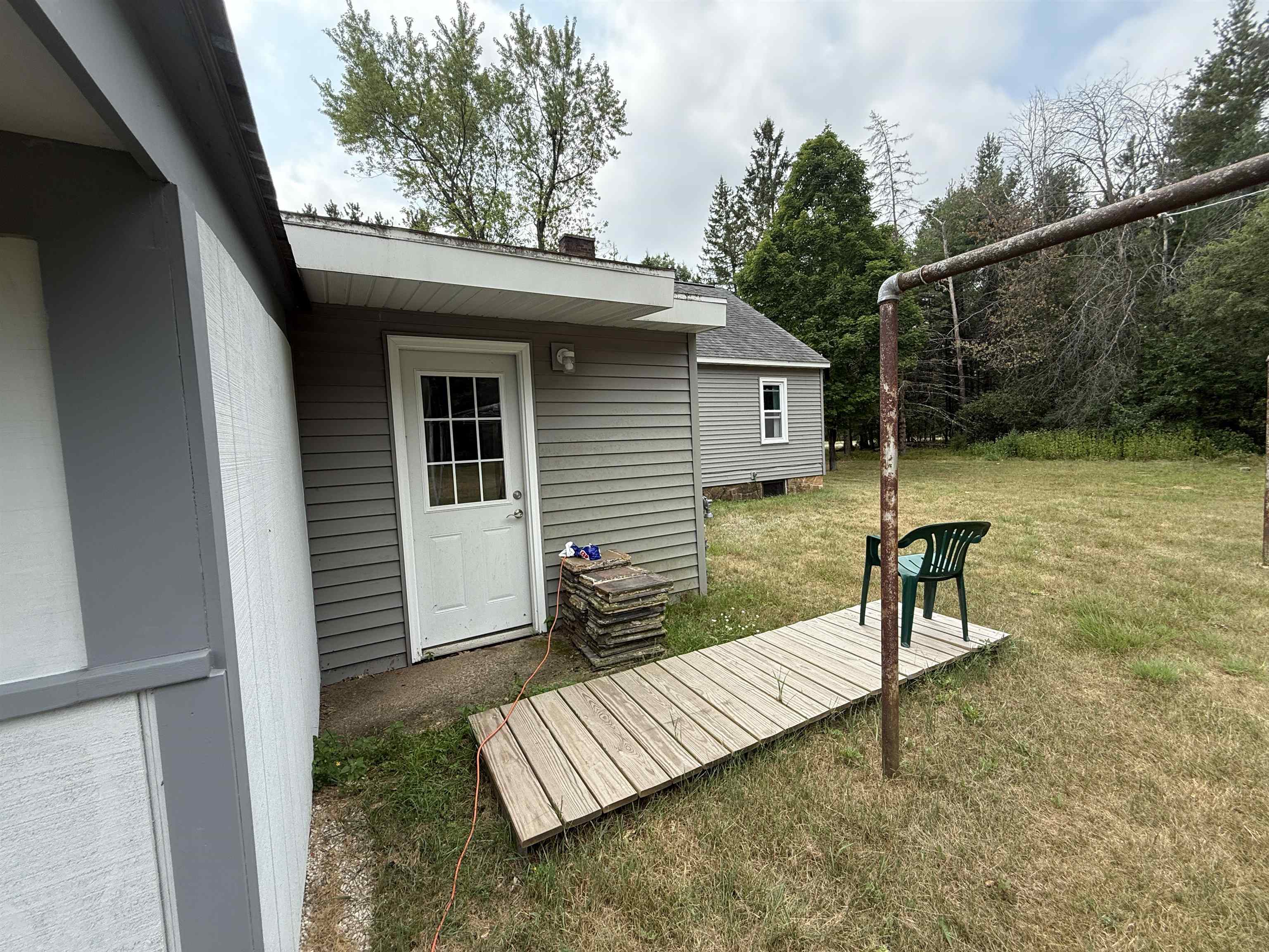 5231 Beach Road Property Photo 10