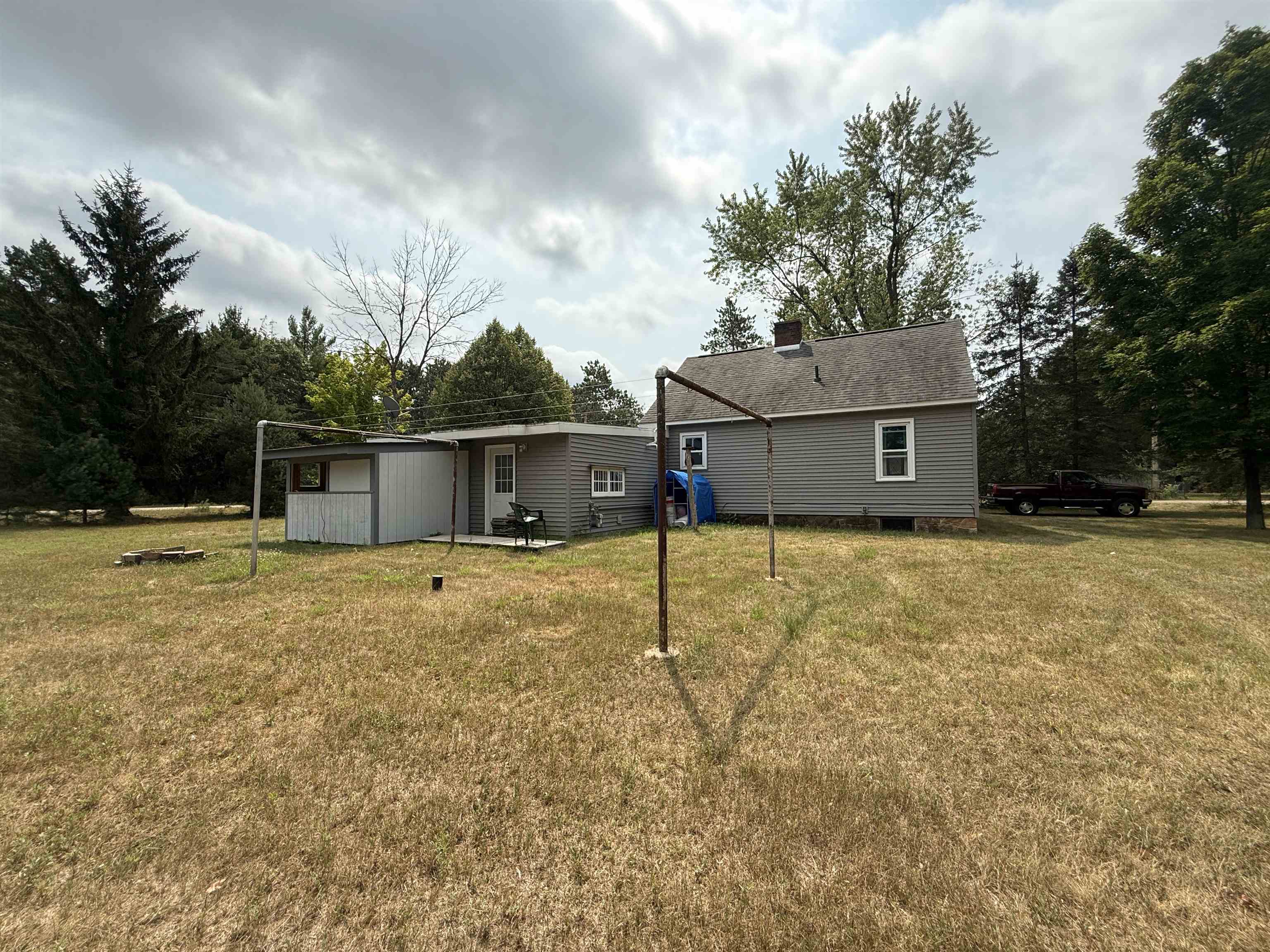 5231 Beach Road Property Photo 11