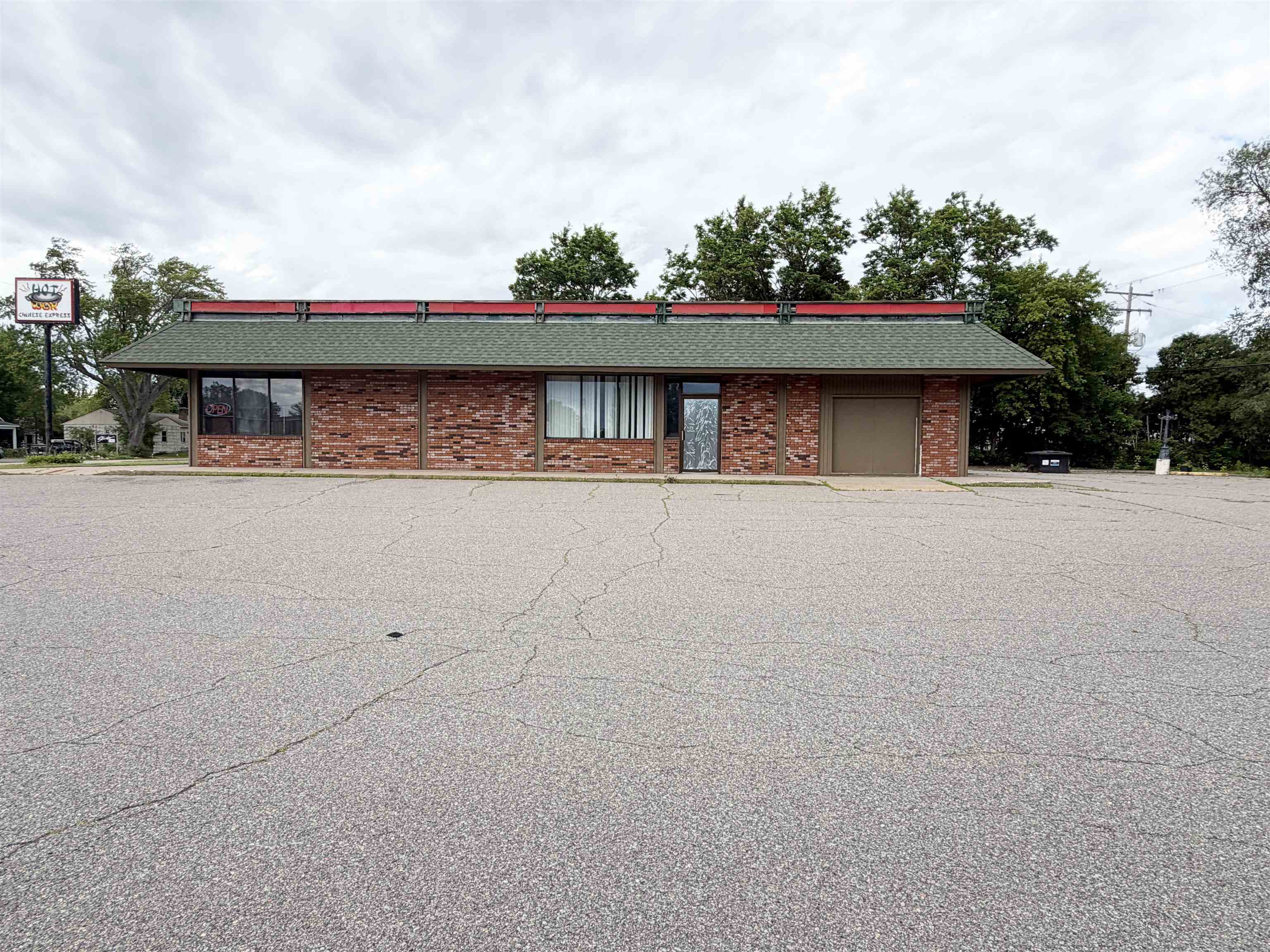 829 Grand Avenue Property Photo 7