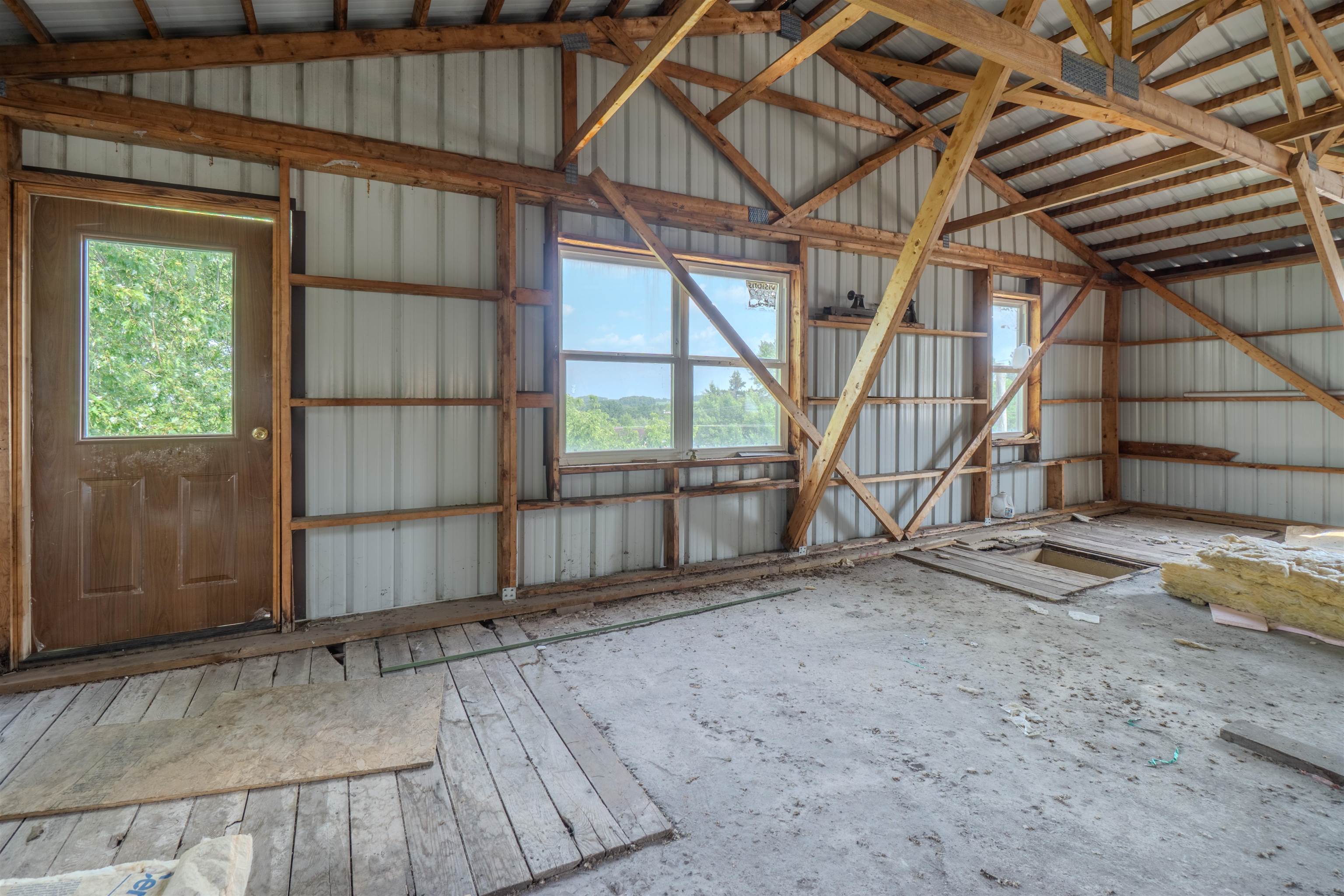 220 Alfred Street Property Photo 32