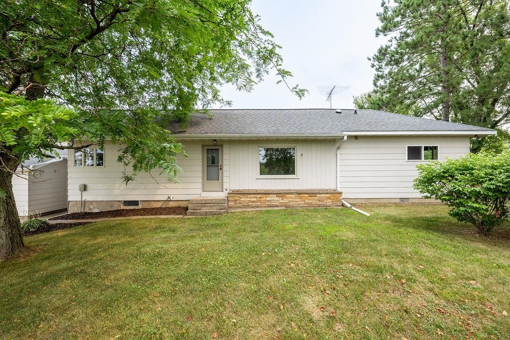 3824 Saint Johns Road Property Photo 2