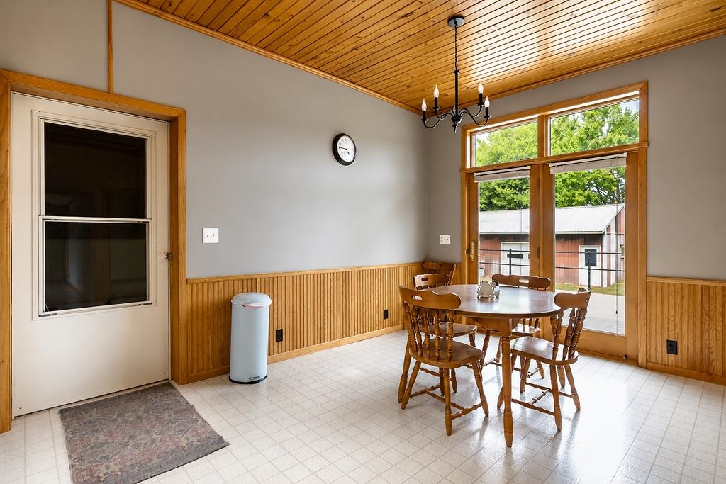 3824 Saint Johns Road Property Photo 9