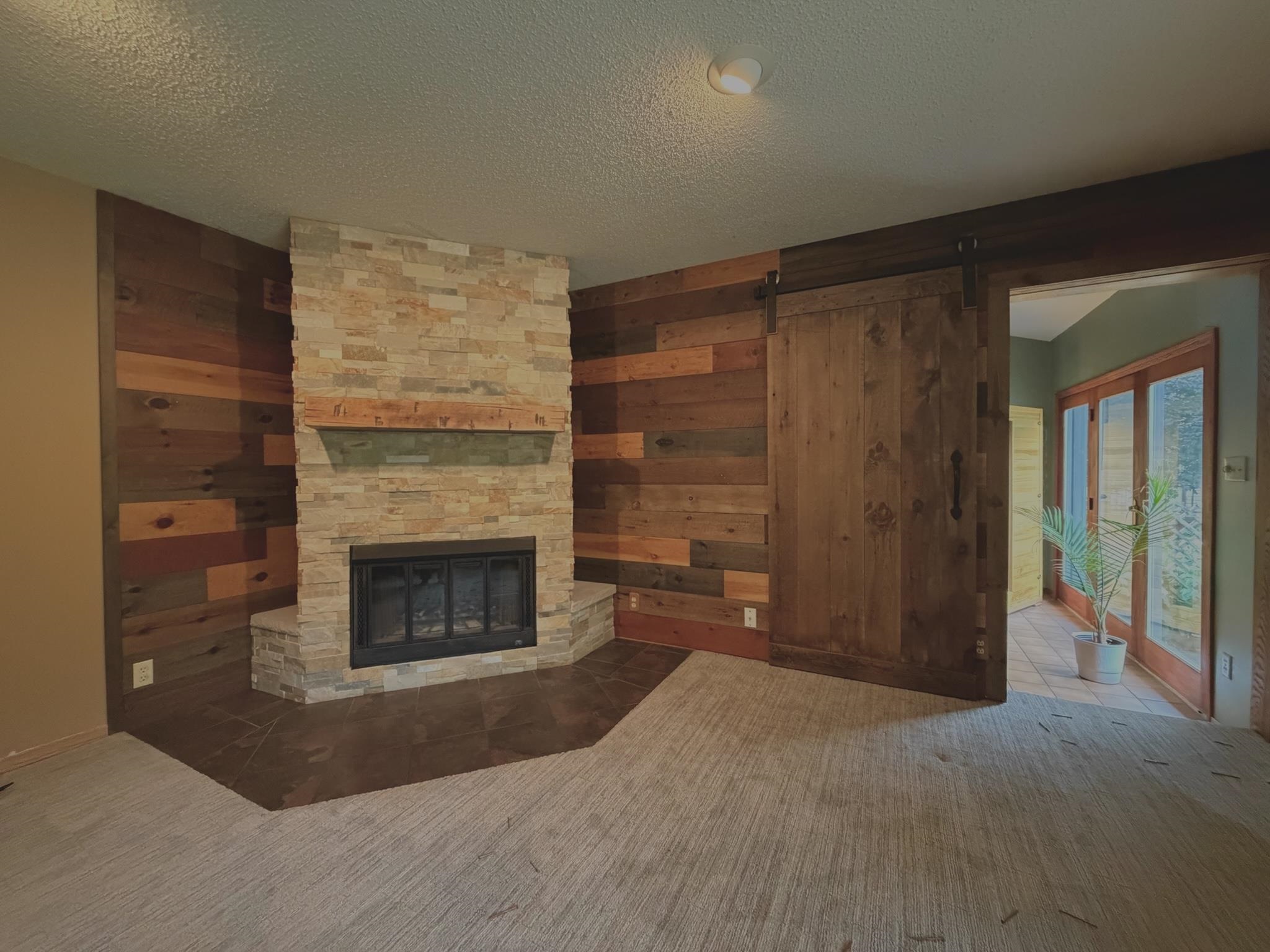 2279 Rickie Drive Property Photo 6