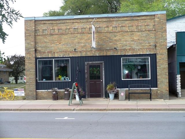 125 Main Street Property Photo 1