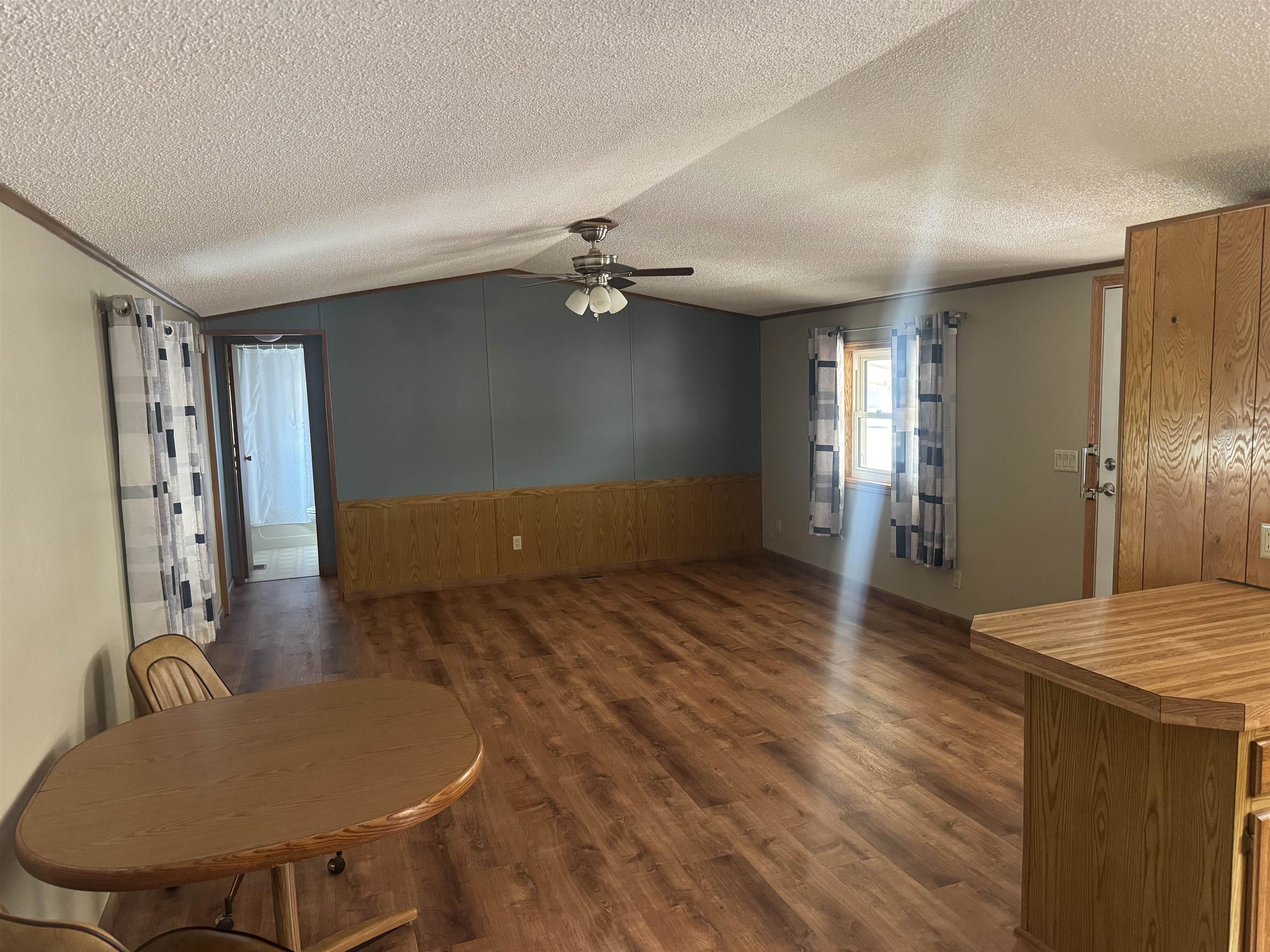 8311 S State Highway 13 Property Photo 4