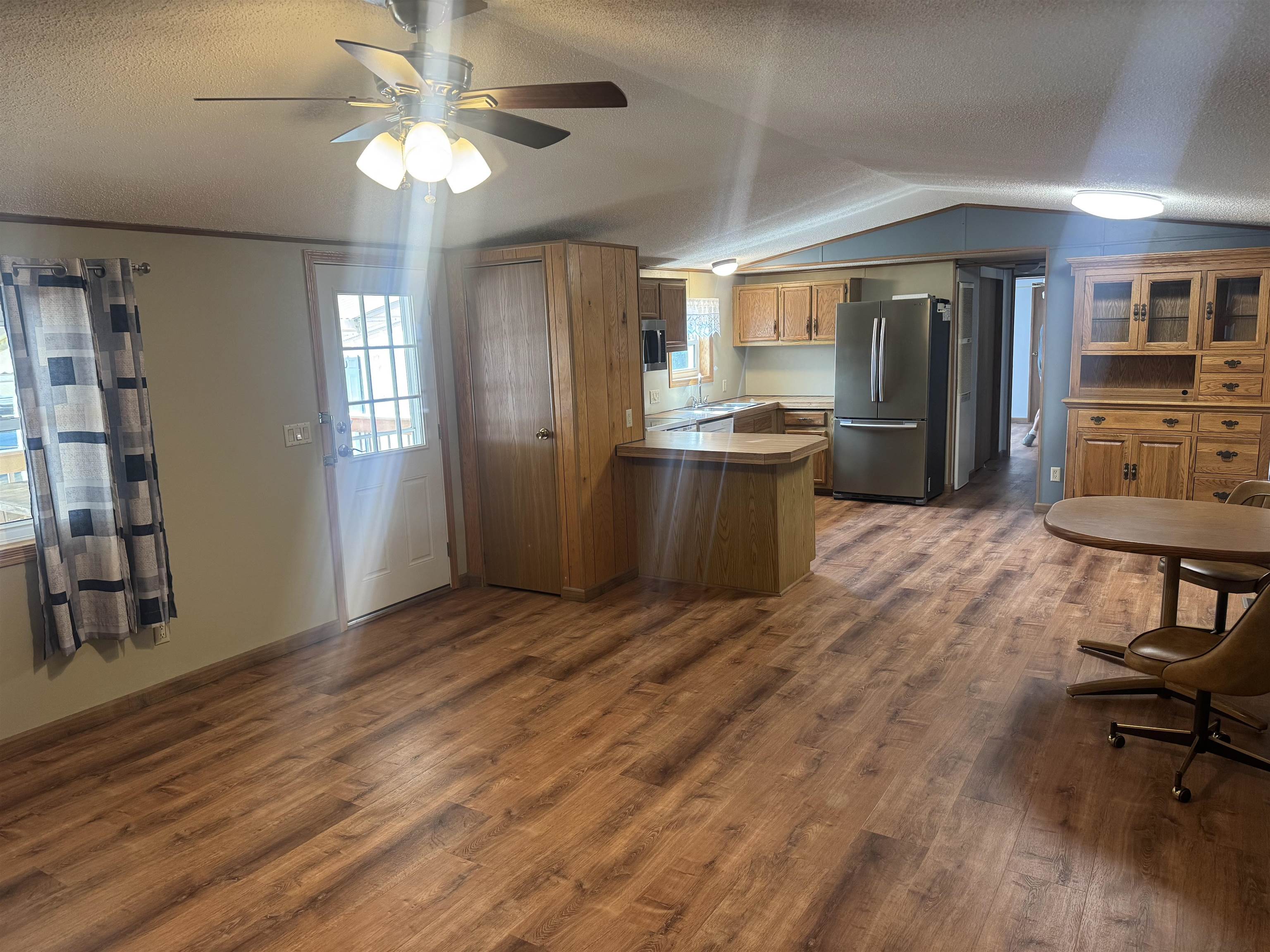 8311 S State Highway 13 Property Photo 6