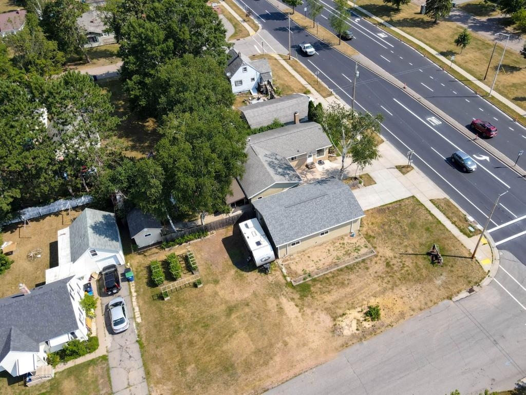 1134 S 17th Avenue Property Photo 3