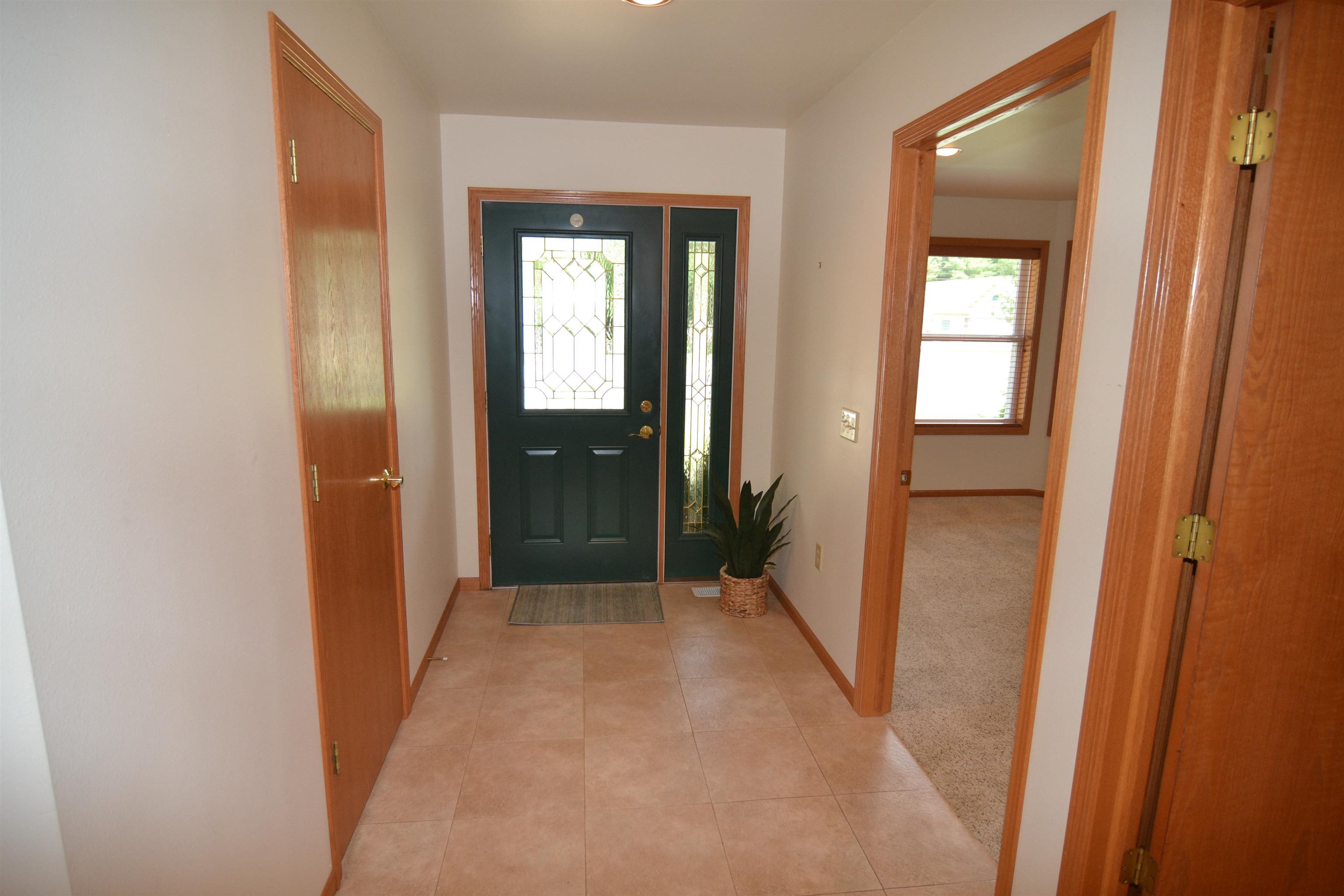 616 Whitney Way Property Photo 2