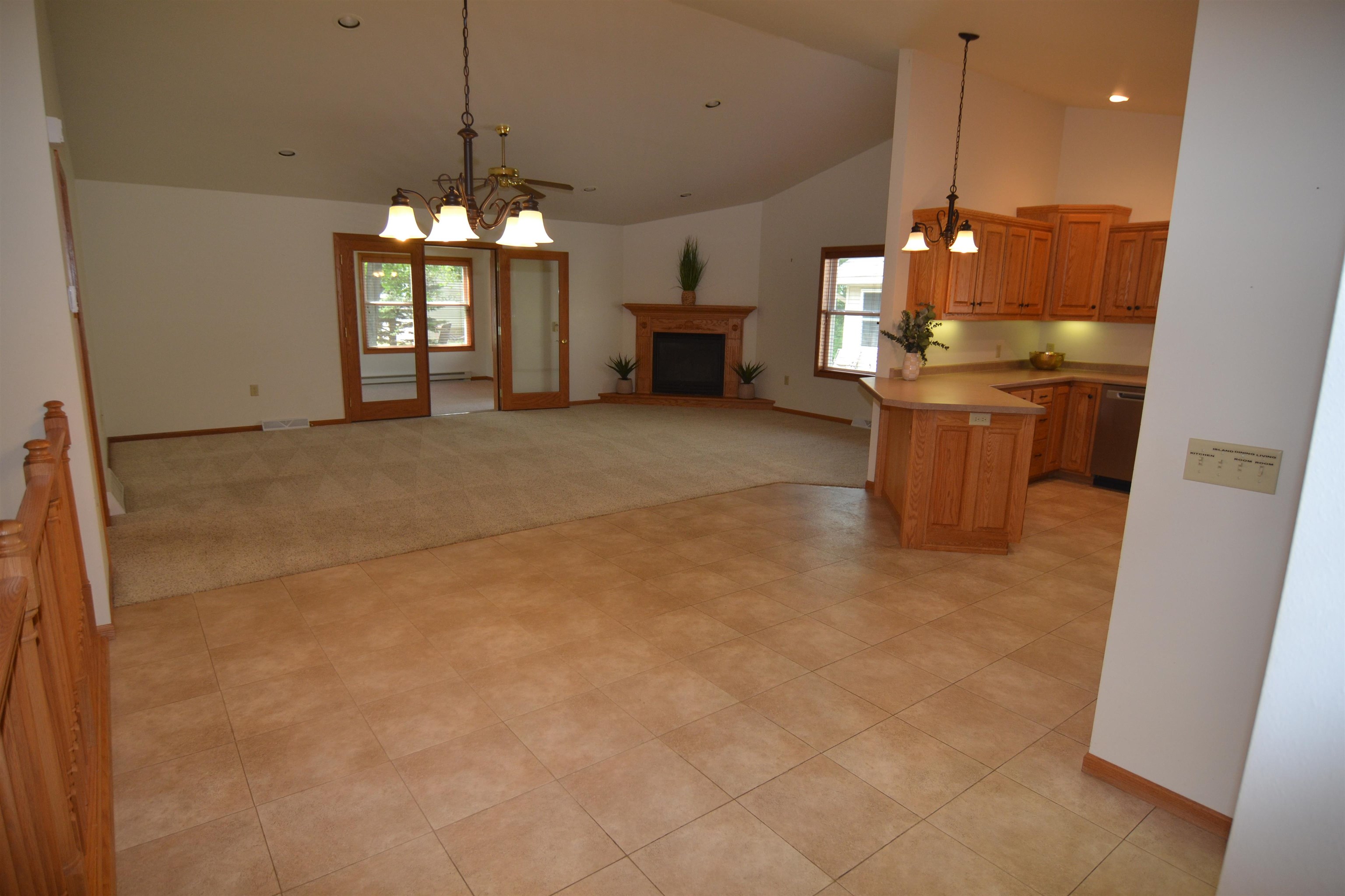 616 Whitney Way Property Photo 8