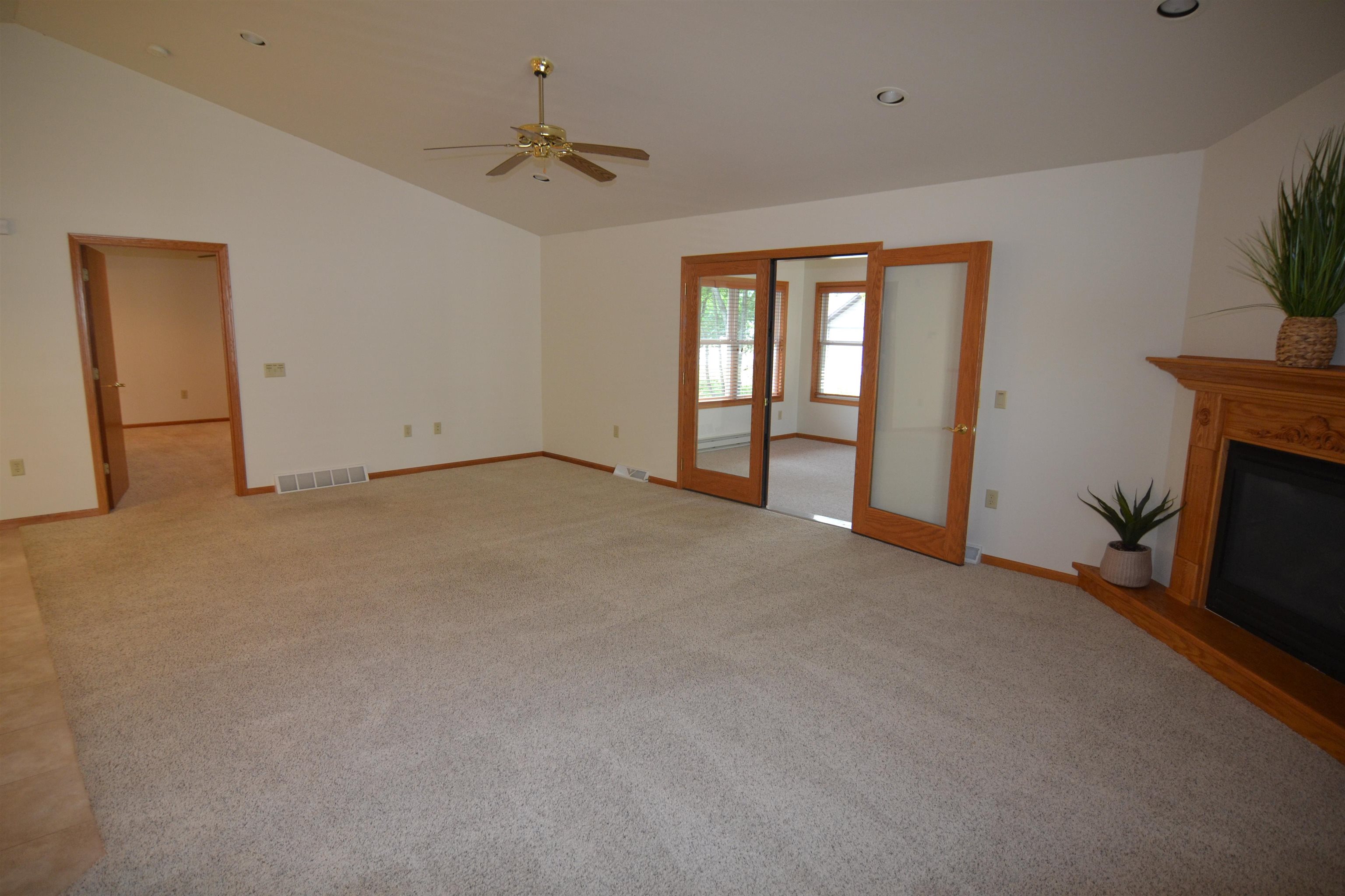 616 Whitney Way Property Photo 11