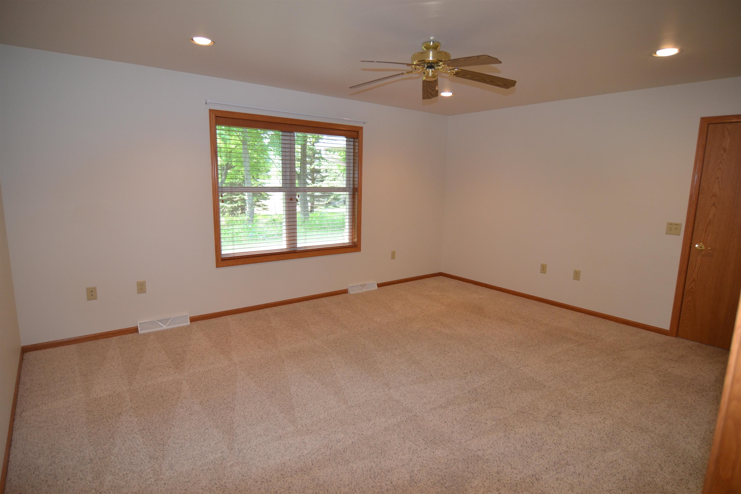 616 Whitney Way Property Photo 18