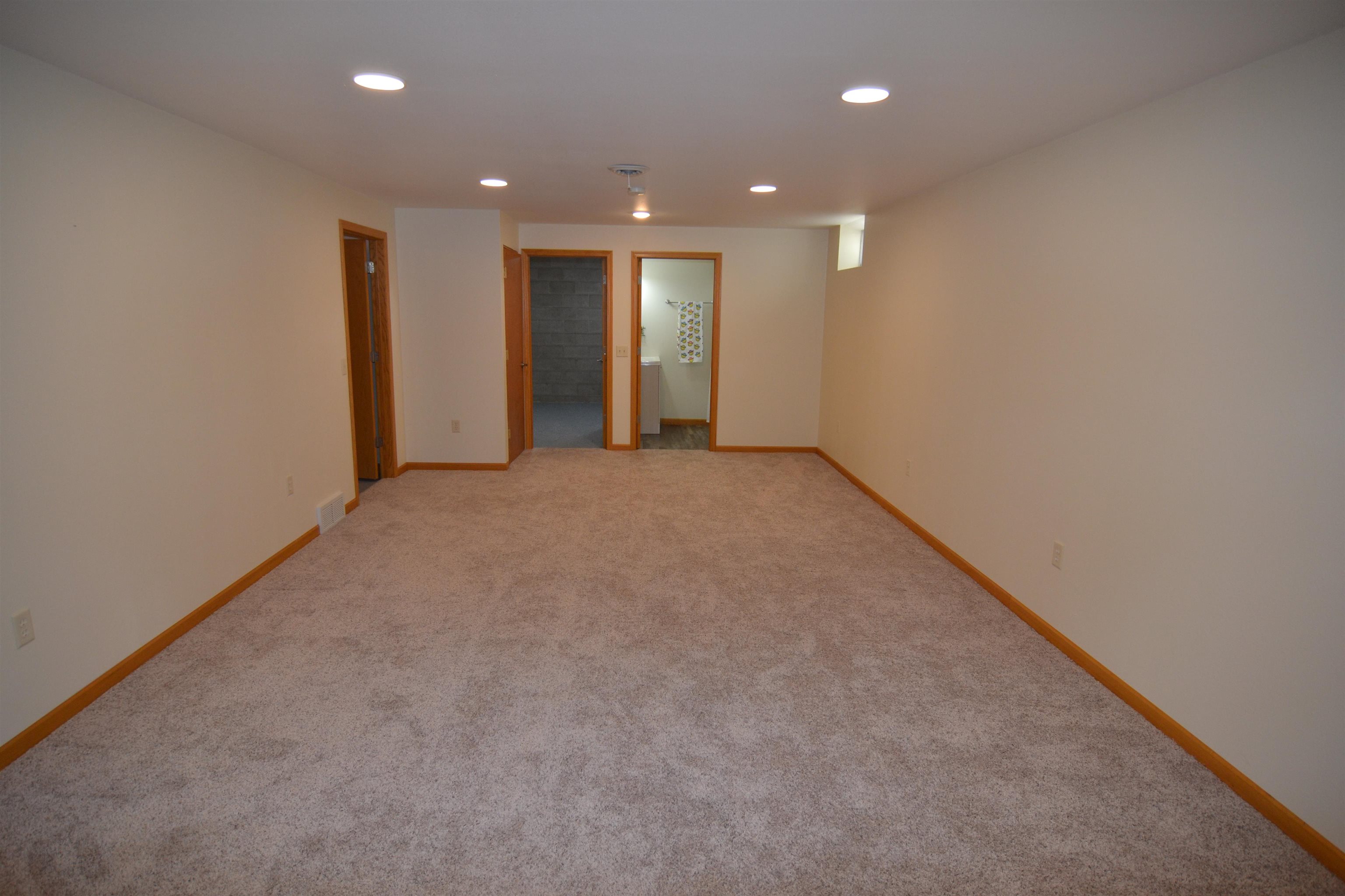 616 Whitney Way Property Photo 28