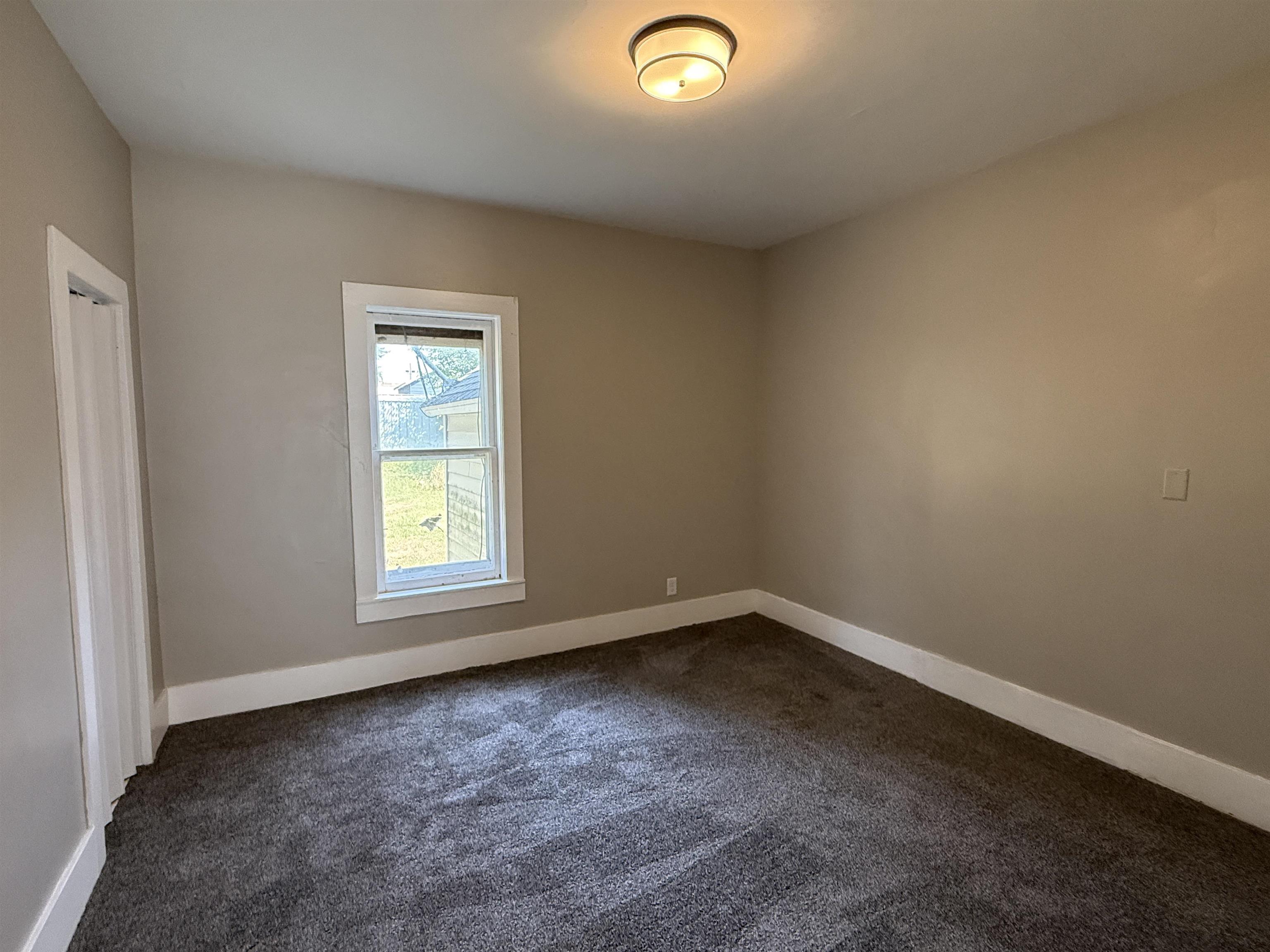 420 8th Avenue North Property Photo 3