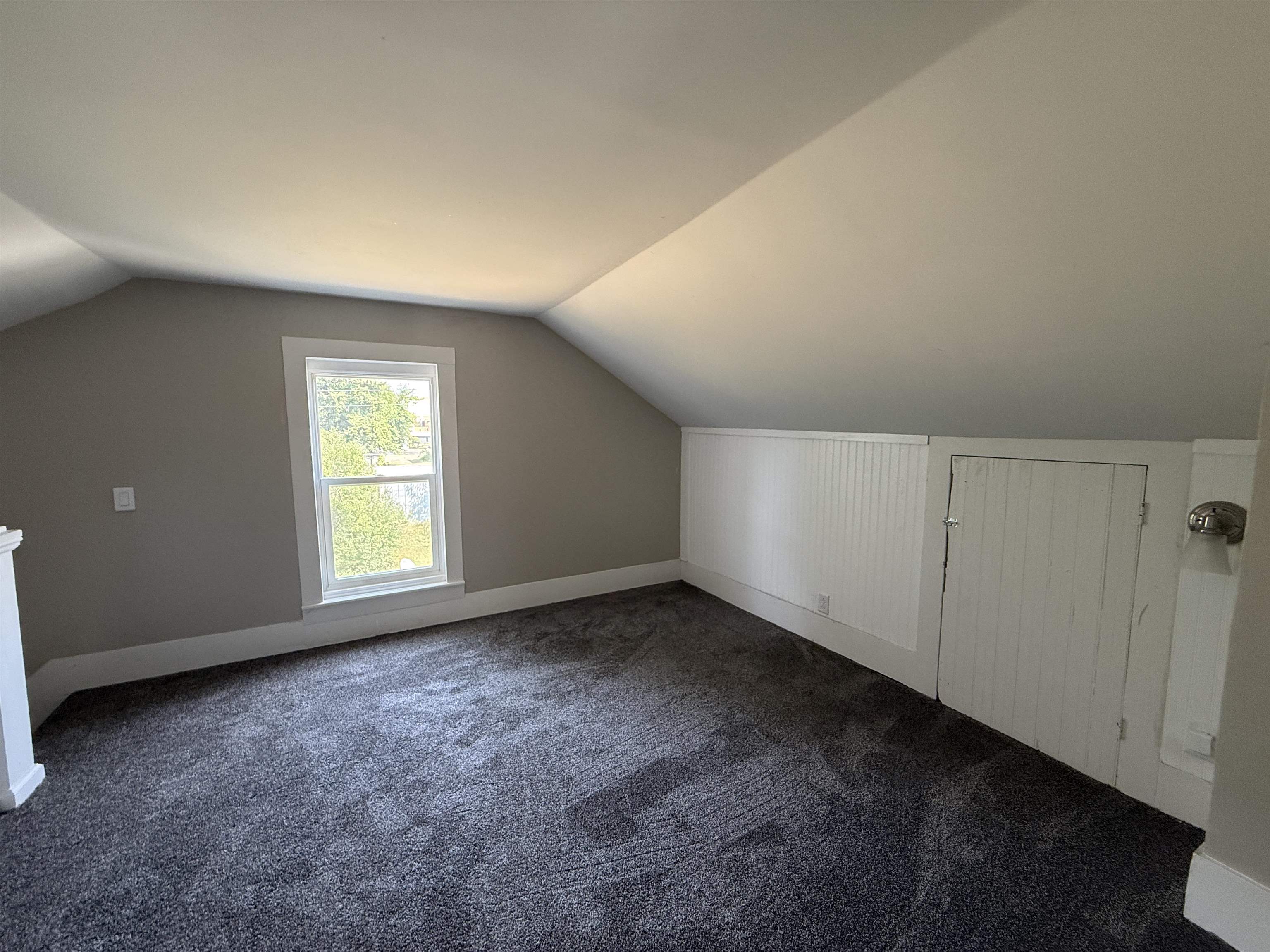 420 8th Avenue North Property Photo 10