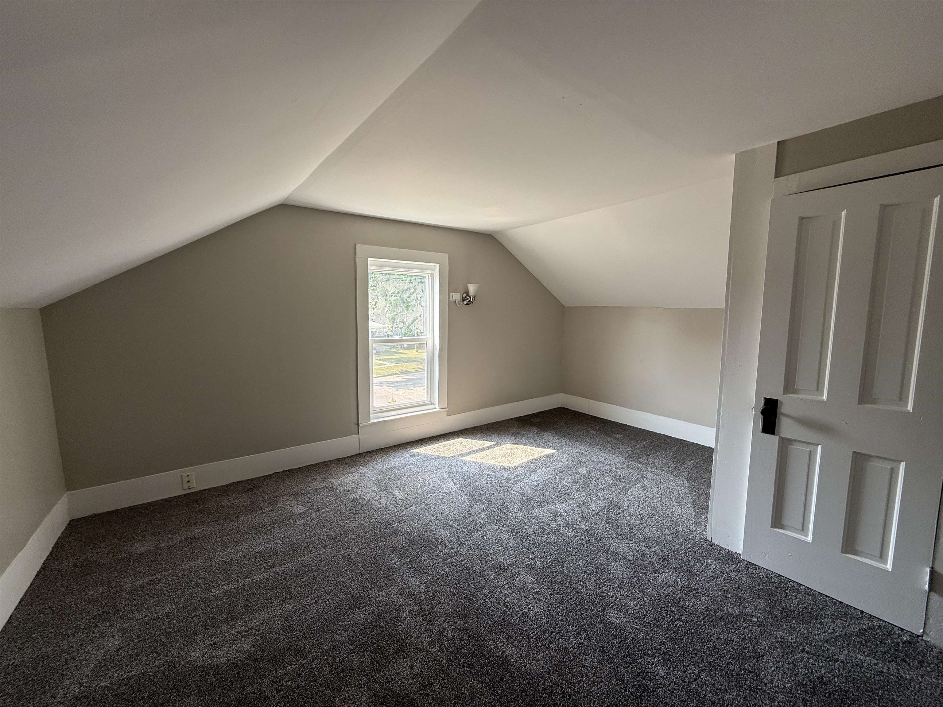 420 8th Avenue North Property Photo 12