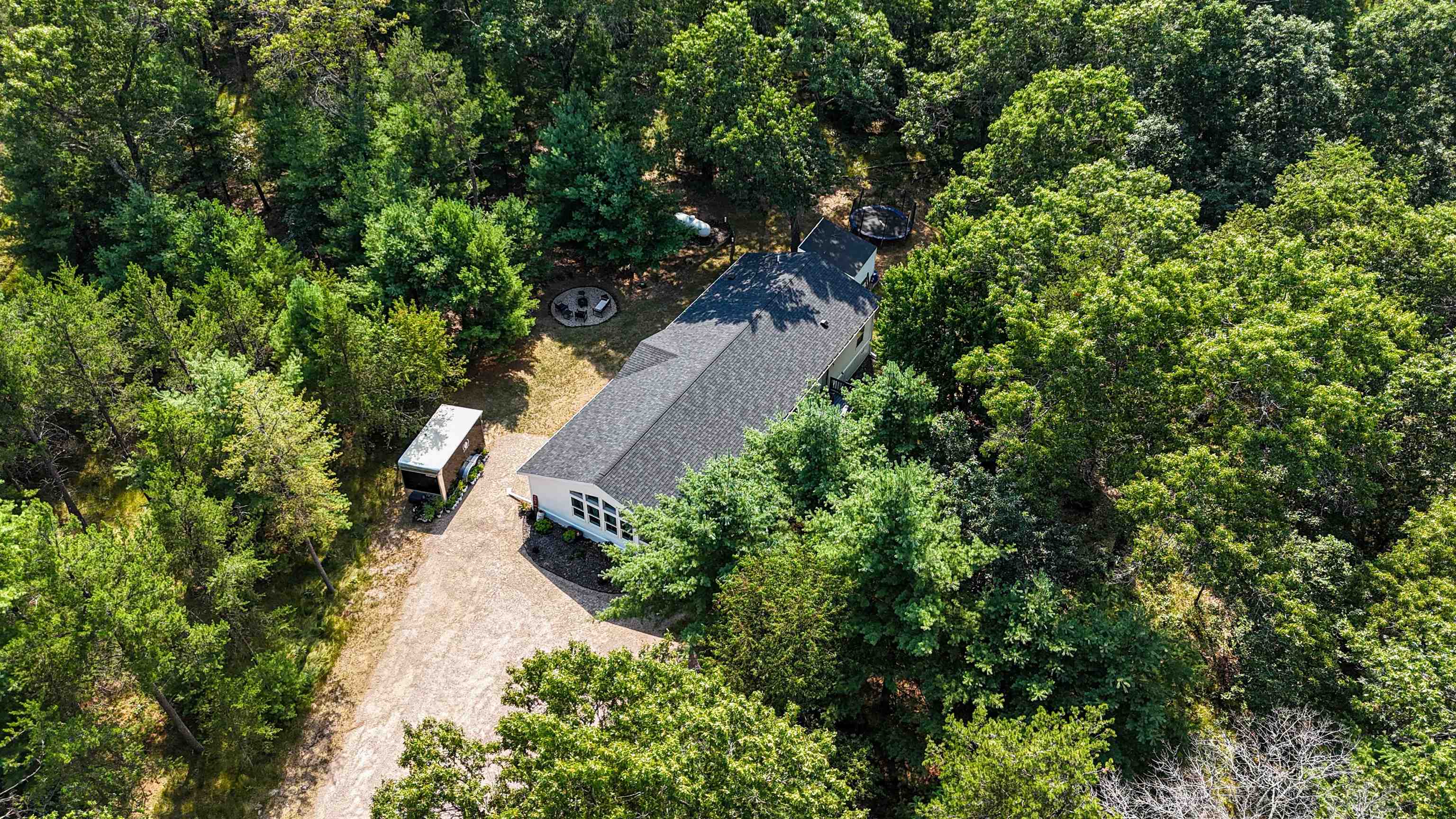 637 Hampton Trail Property Photo 46