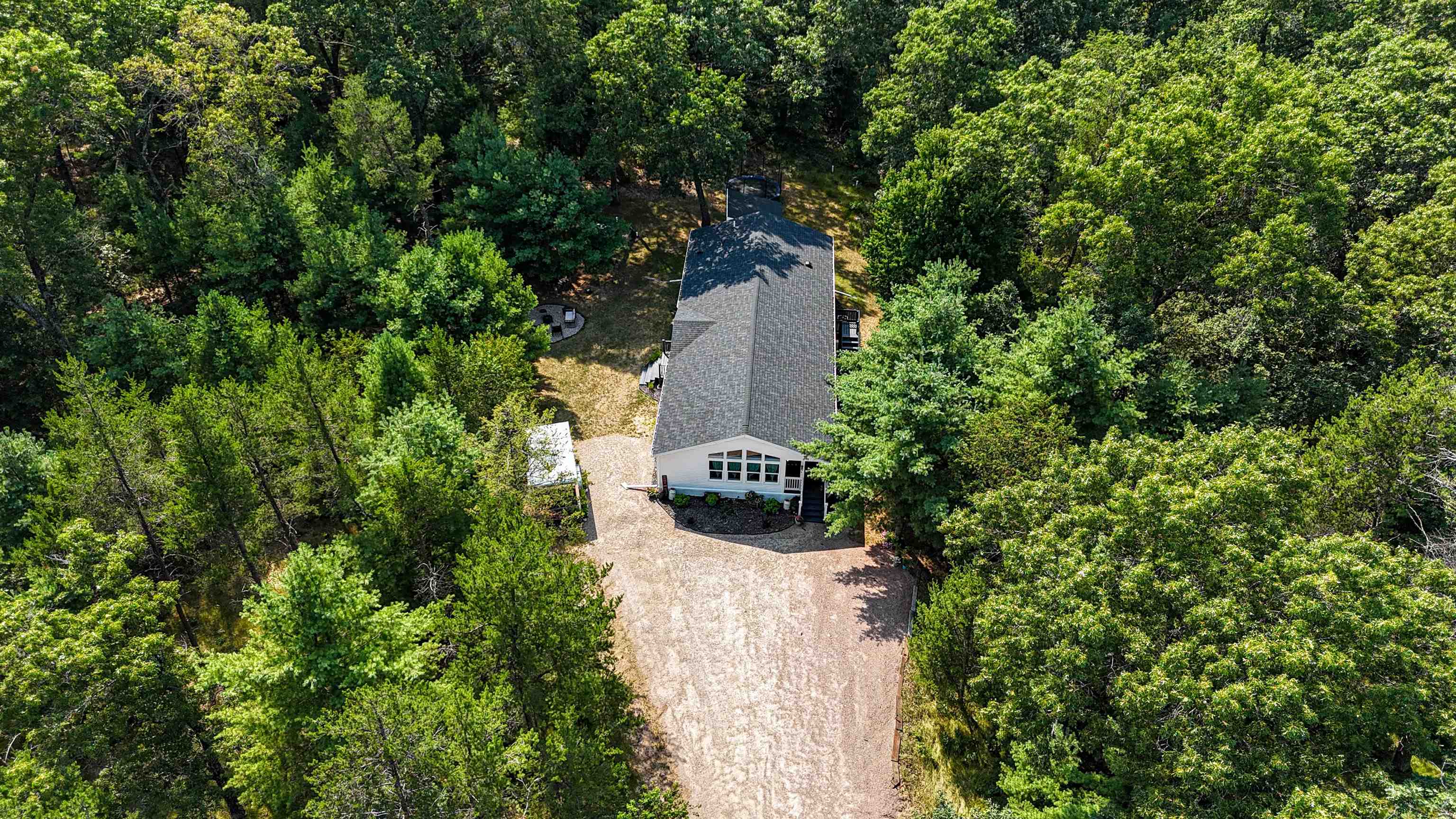 637 Hampton Trail Property Photo 48