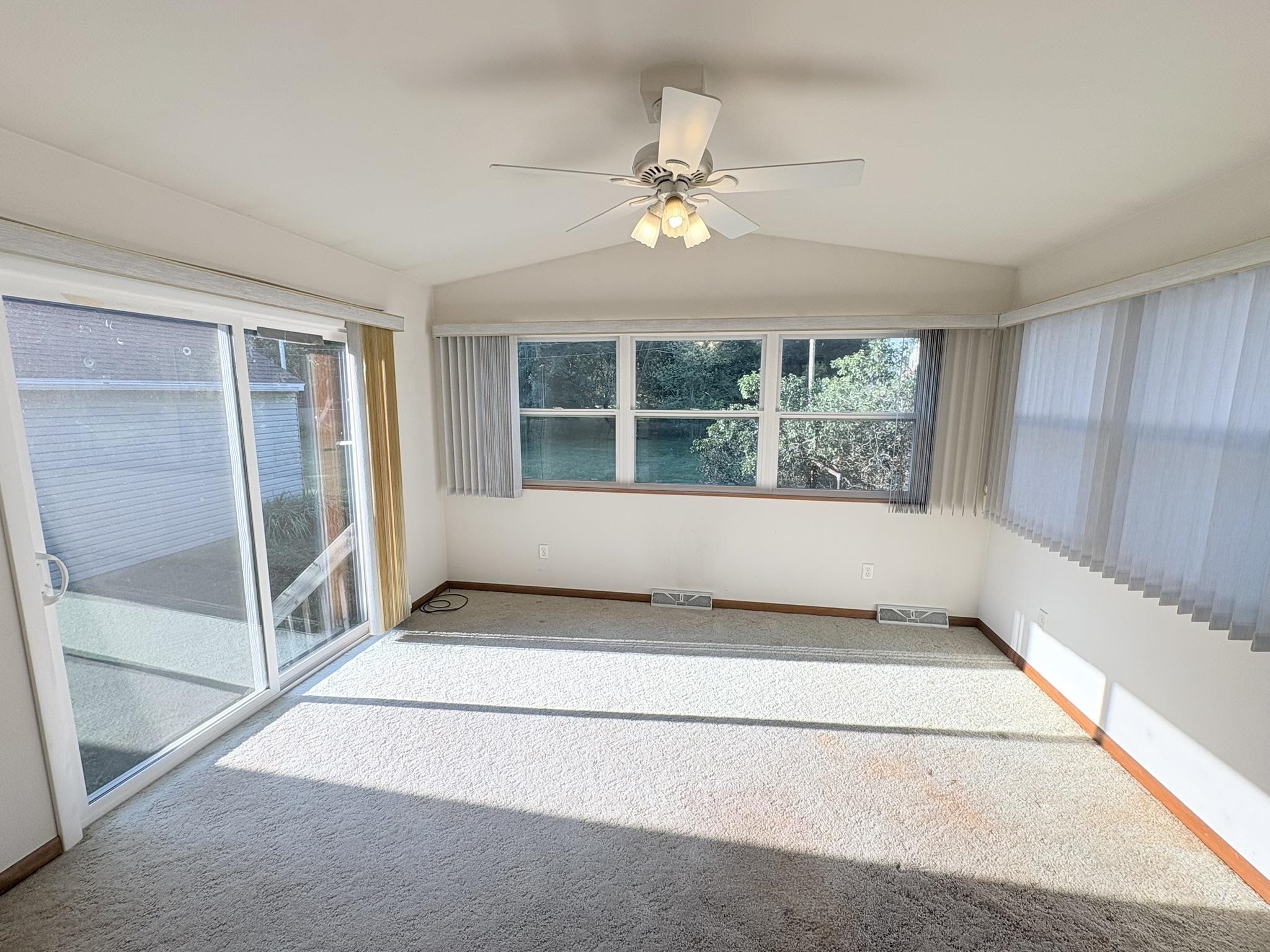 261 Buehler Avenue Property Photo 11