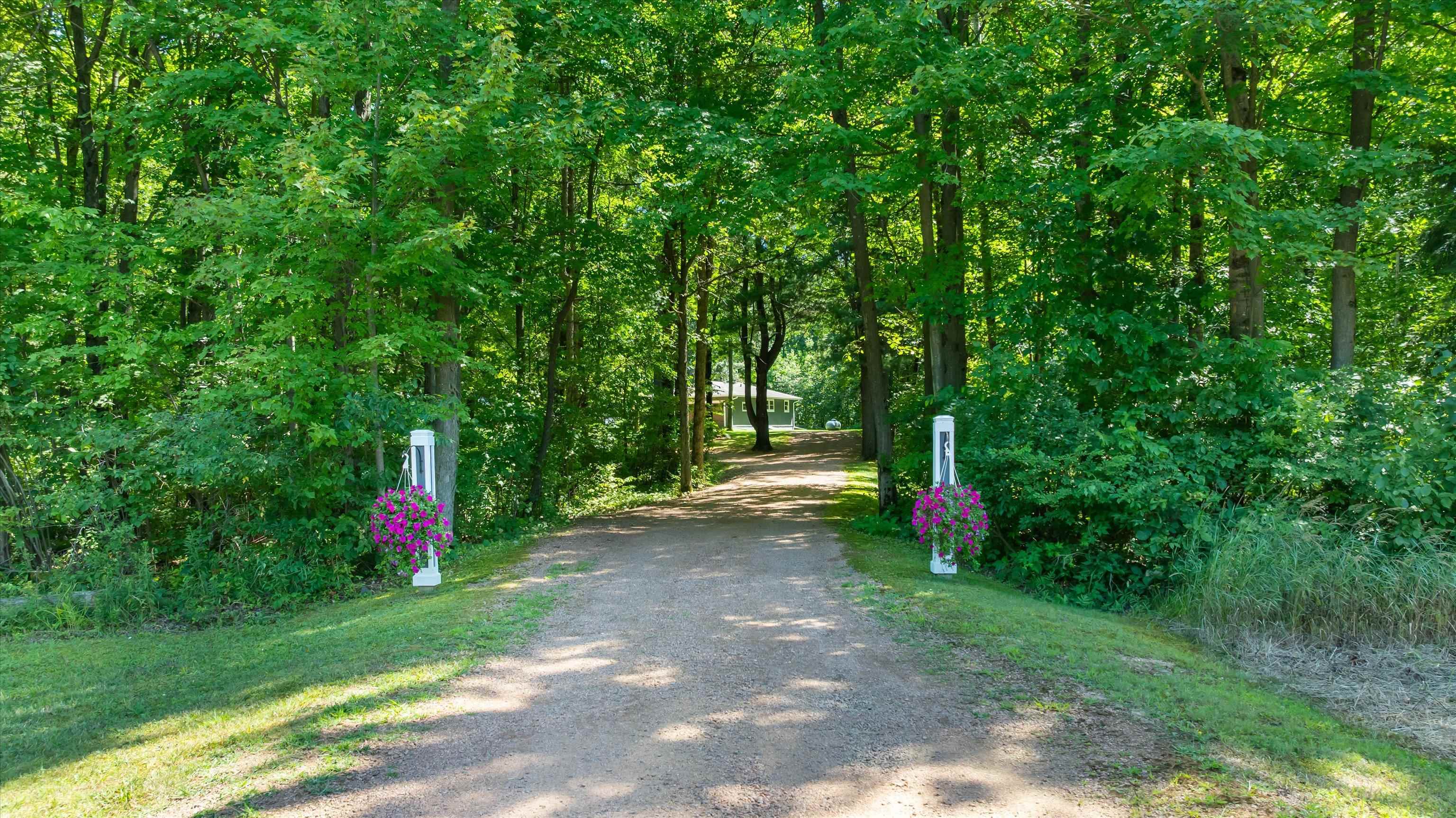 104097 State Highway 153 Property Photo 2