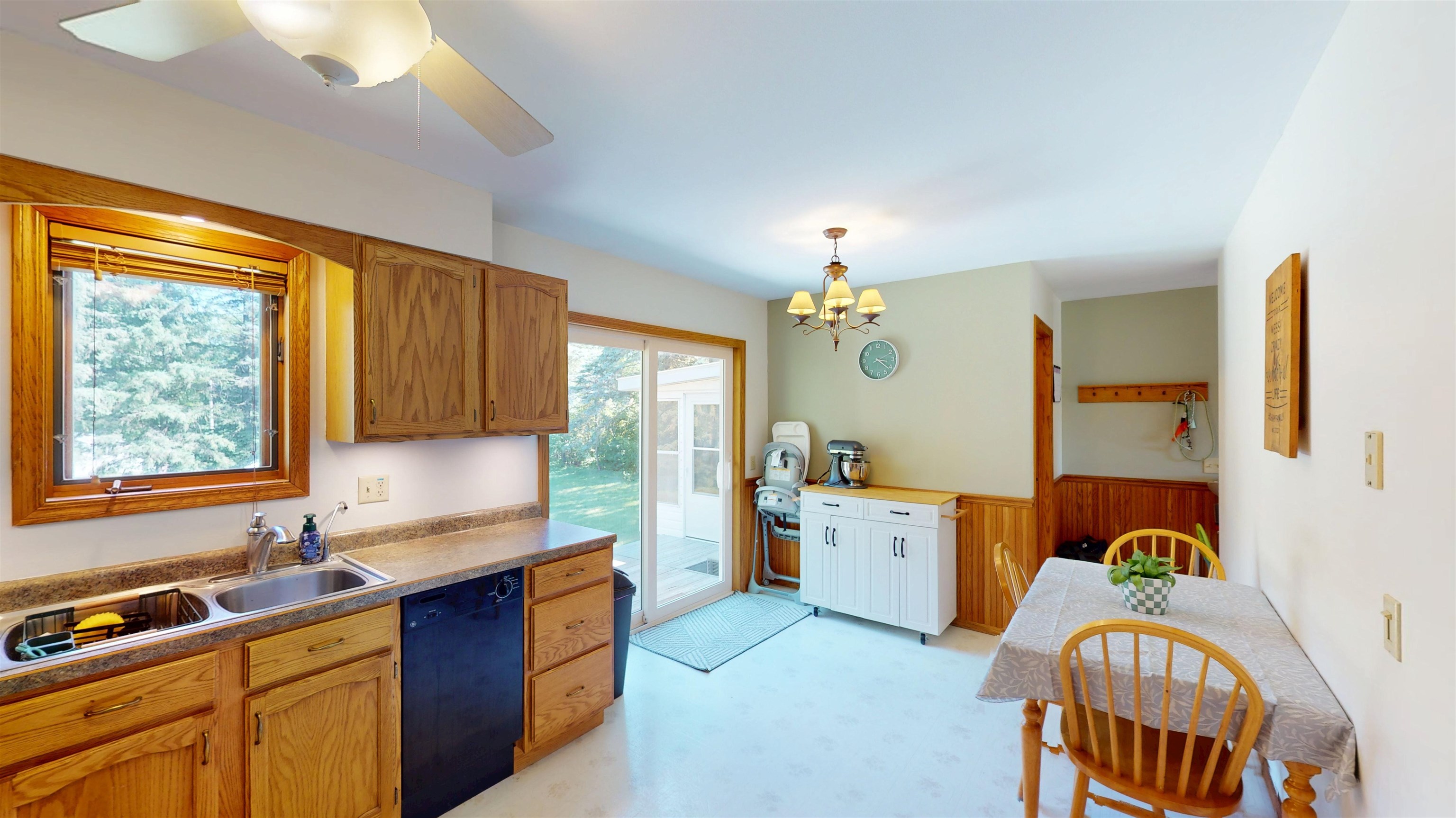 305 N Cherry Avenue Property Photo 18