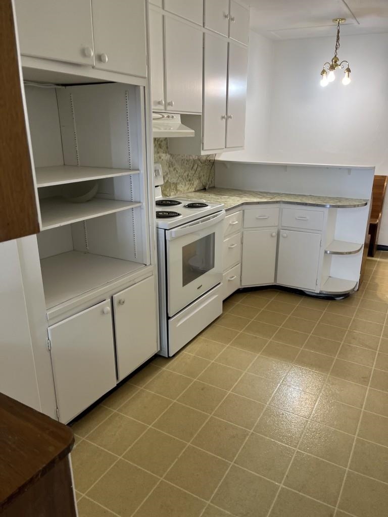 135 W Huron Street Property Photo 34